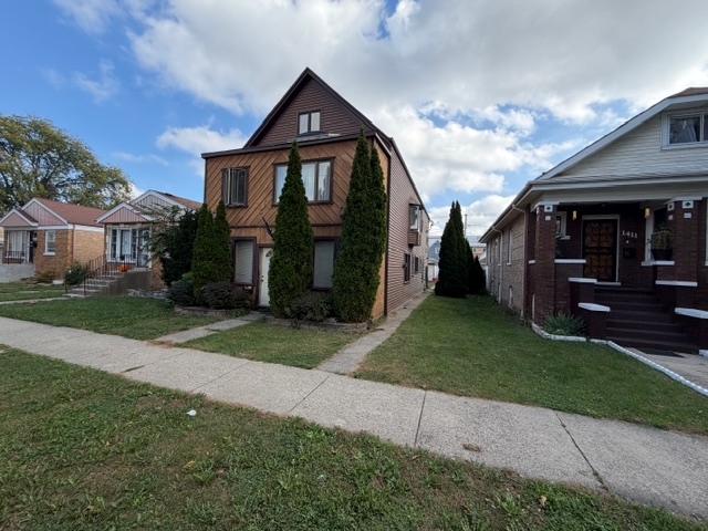 Homes for sale in Berwyn, IL | 1409 Grove Ave, Berwyn, IL 60402 | MLS# 12653799