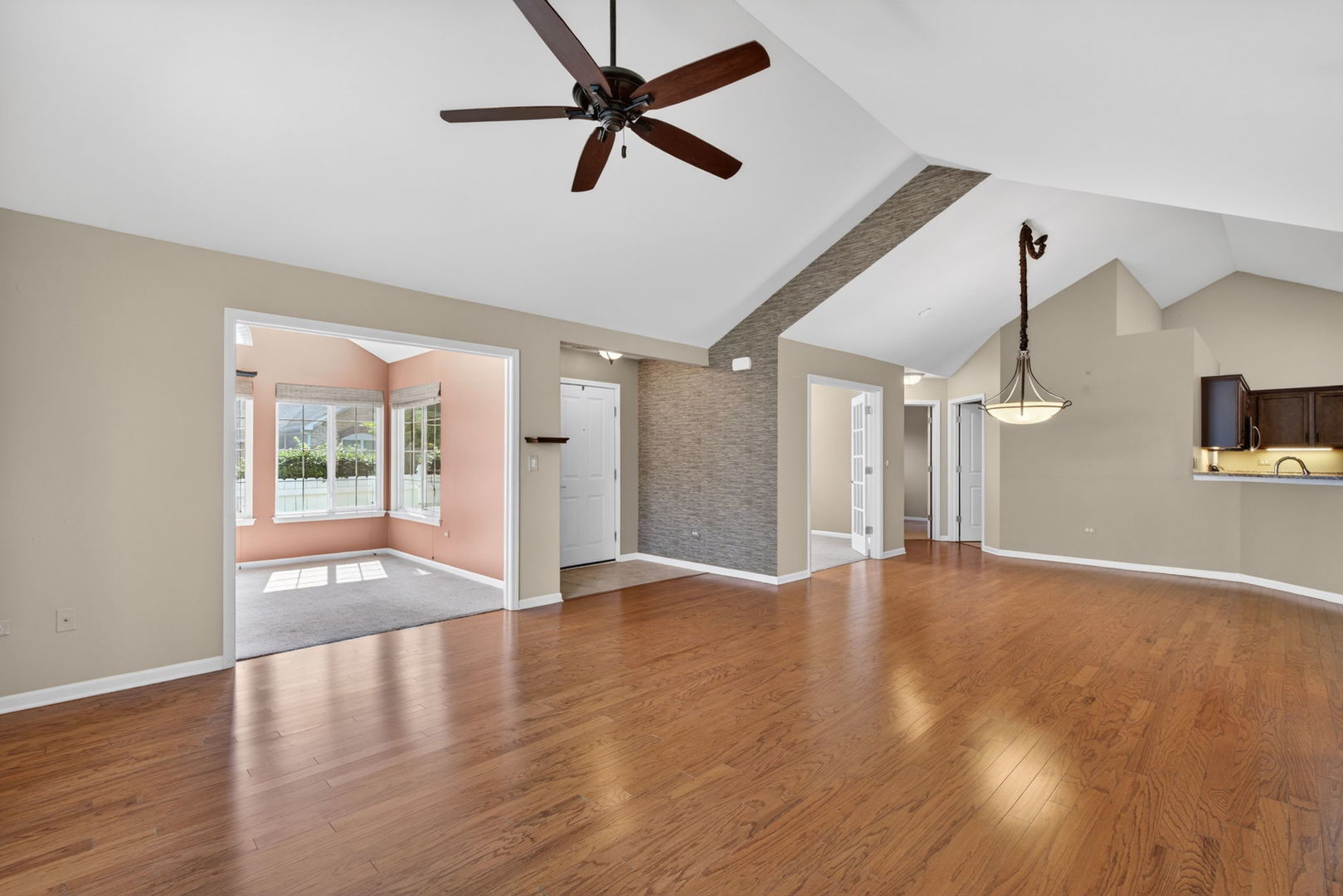 Homes for sale in Plainfield, IL | 16635 S Fox Run Cir, Plainfield, IL 60586 | MLS# 12653988