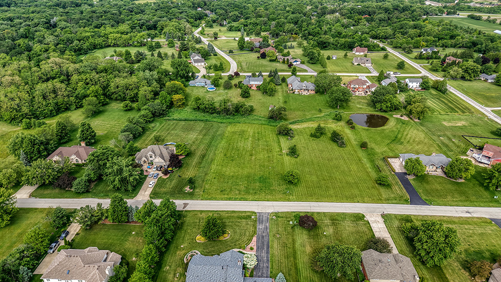 Homes for sale in Monee, IL | 26760 S Foxwood Dr, Monee, IL 60449 | MLS# 12654218