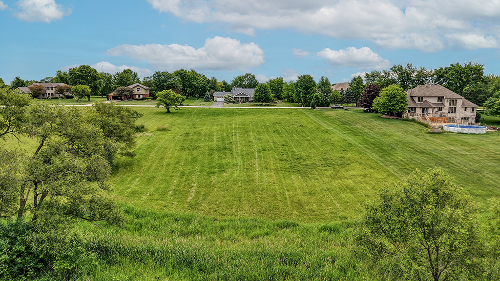 Homes for sale in Monee, IL | 26760 S Foxwood Dr, Monee, IL 60449 | MLS# 12654218