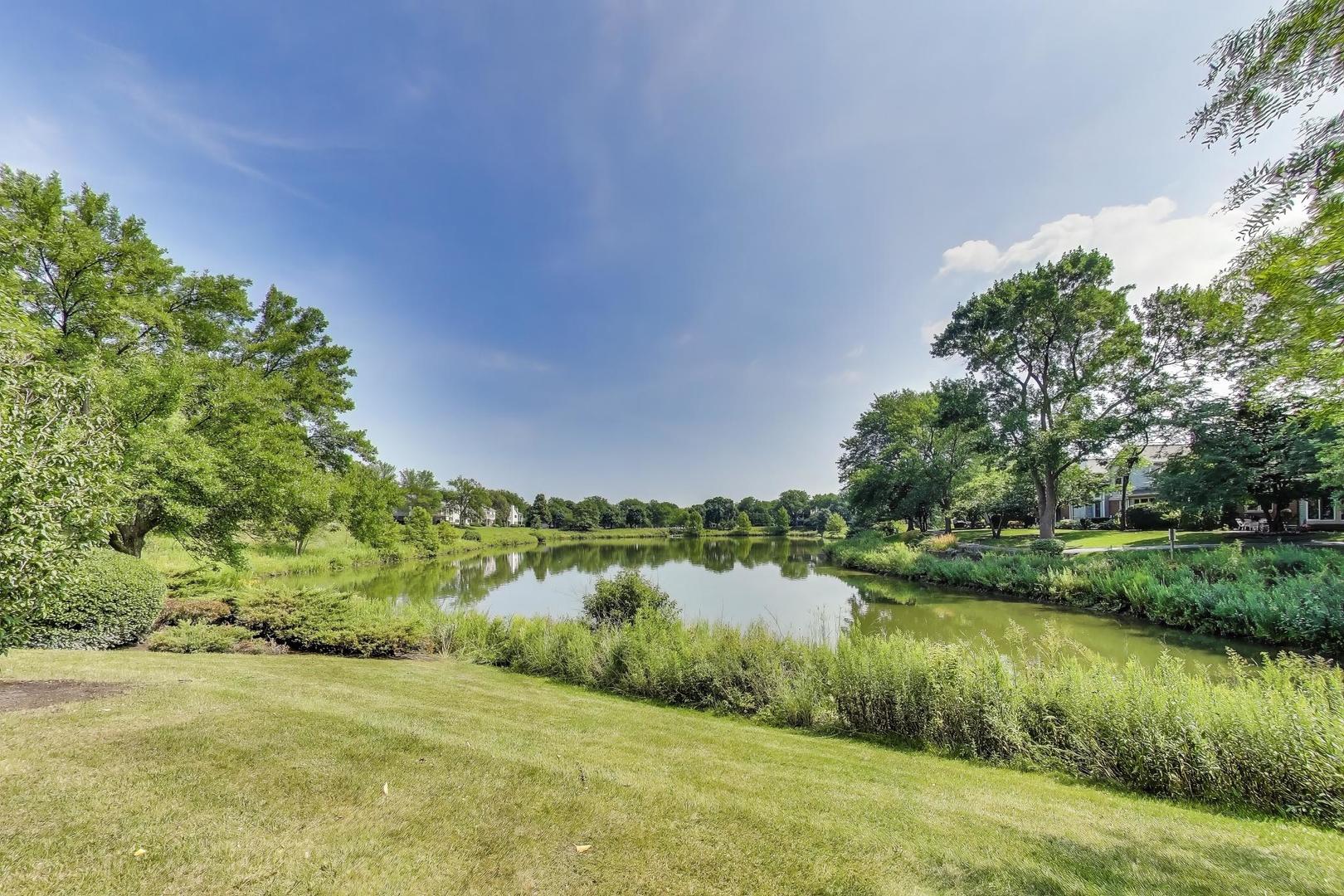 Homes for sale in Wheeling, IL | 1508 Seville Court, Wheeling, IL 60090 | Houzeo