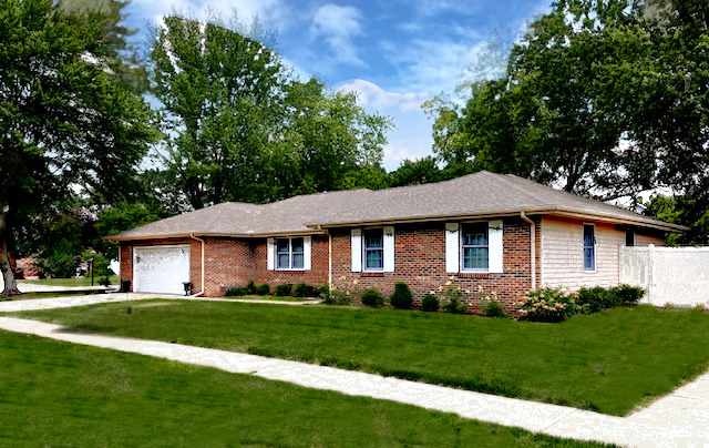 Homes for sale in Savoy, IL | 704 Wesley Ave, Savoy, IL 61874 | MLS# 12654552