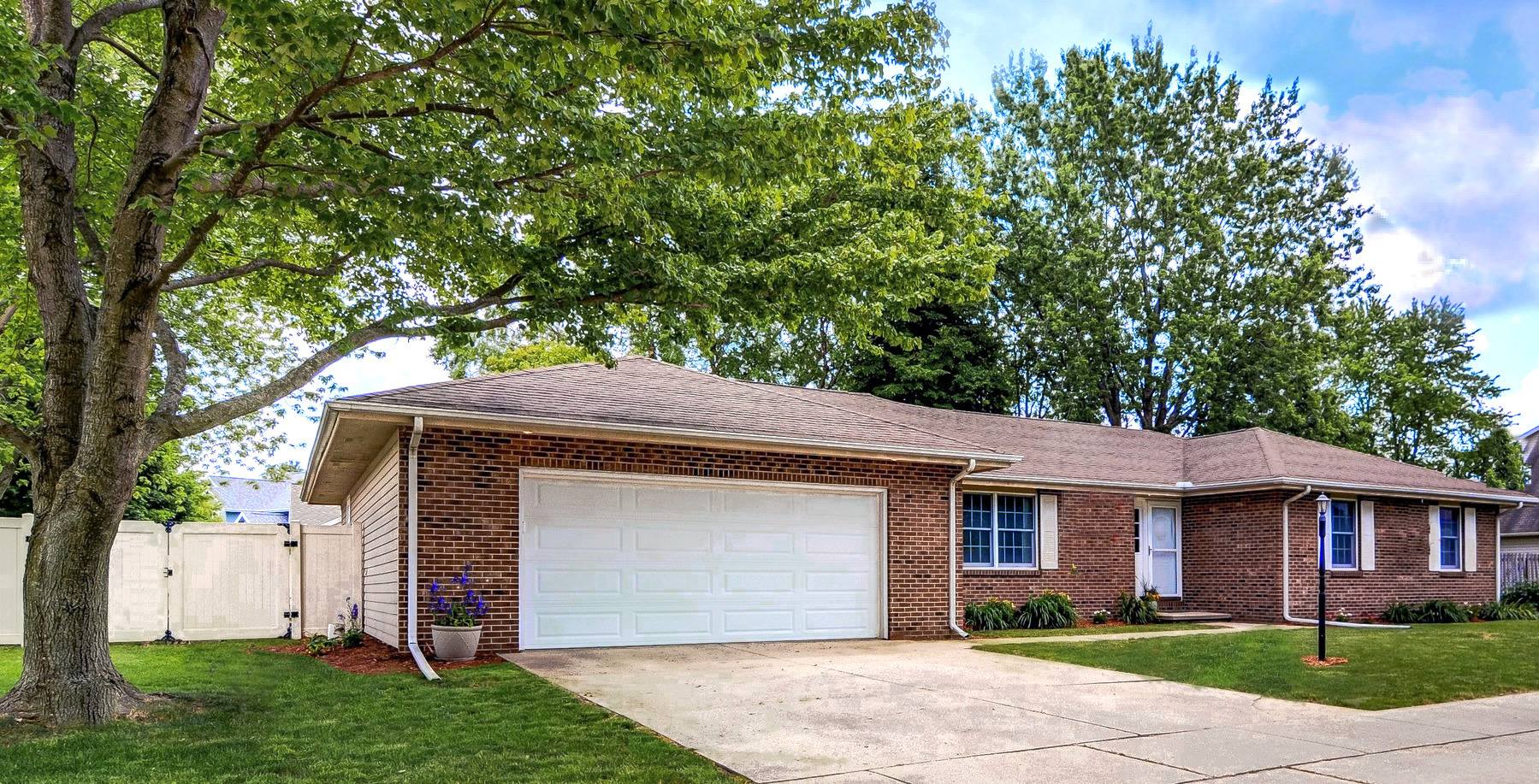 Homes for sale in Savoy, IL | 704 Wesley Ave, Savoy, IL 61874 | MLS# 12654552