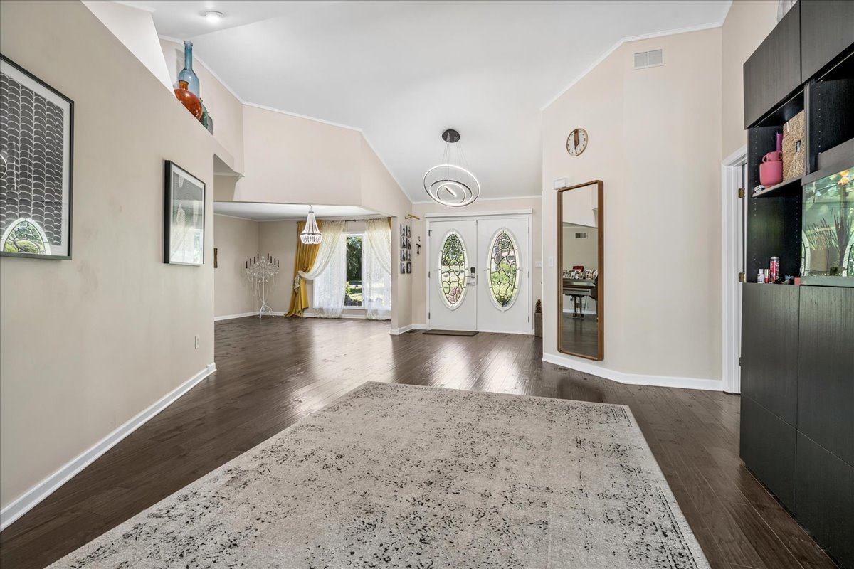 Homes for sale in Gurnee, IL | 5045 Grand Ave, Gurnee, IL 60031 | MLS# 12655344