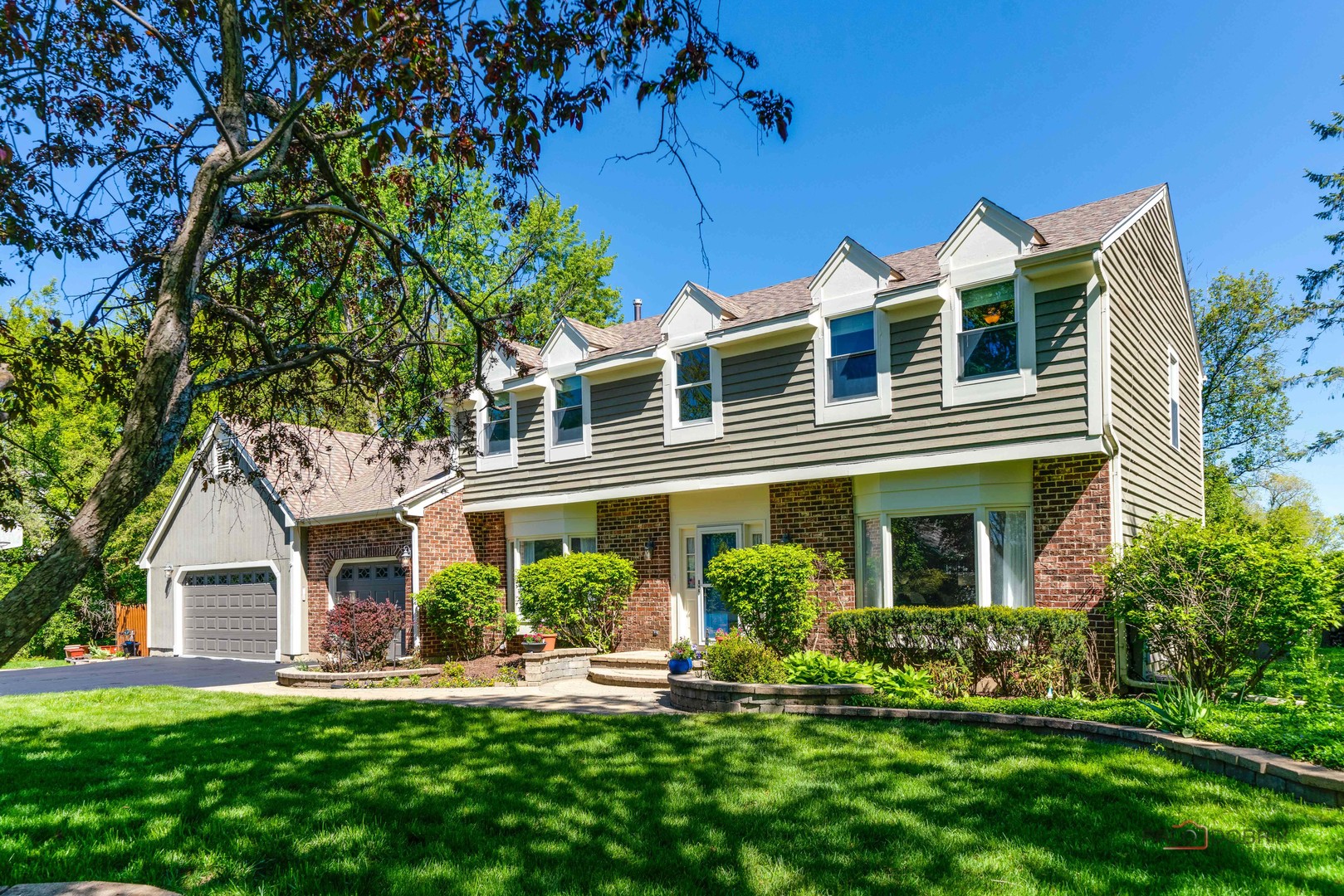 Homes for sale in Long Grove, IL | 5544 Oak Grove Dr, Long Grove, IL 60047 | MLS# 12655820
