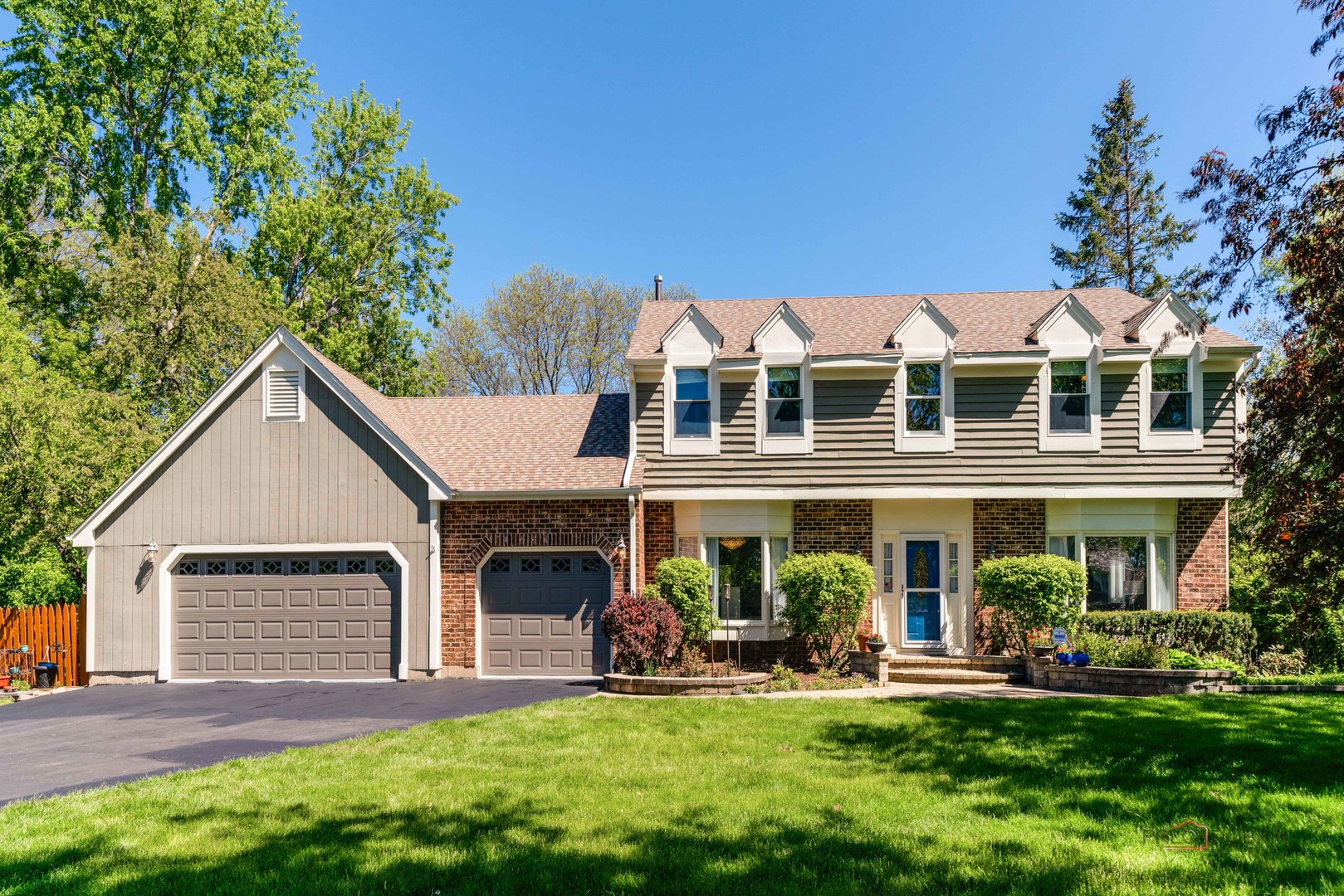 Homes for sale in Long Grove, IL | 5544 Oak Grove Dr, Long Grove, IL 60047 | MLS# 12655820