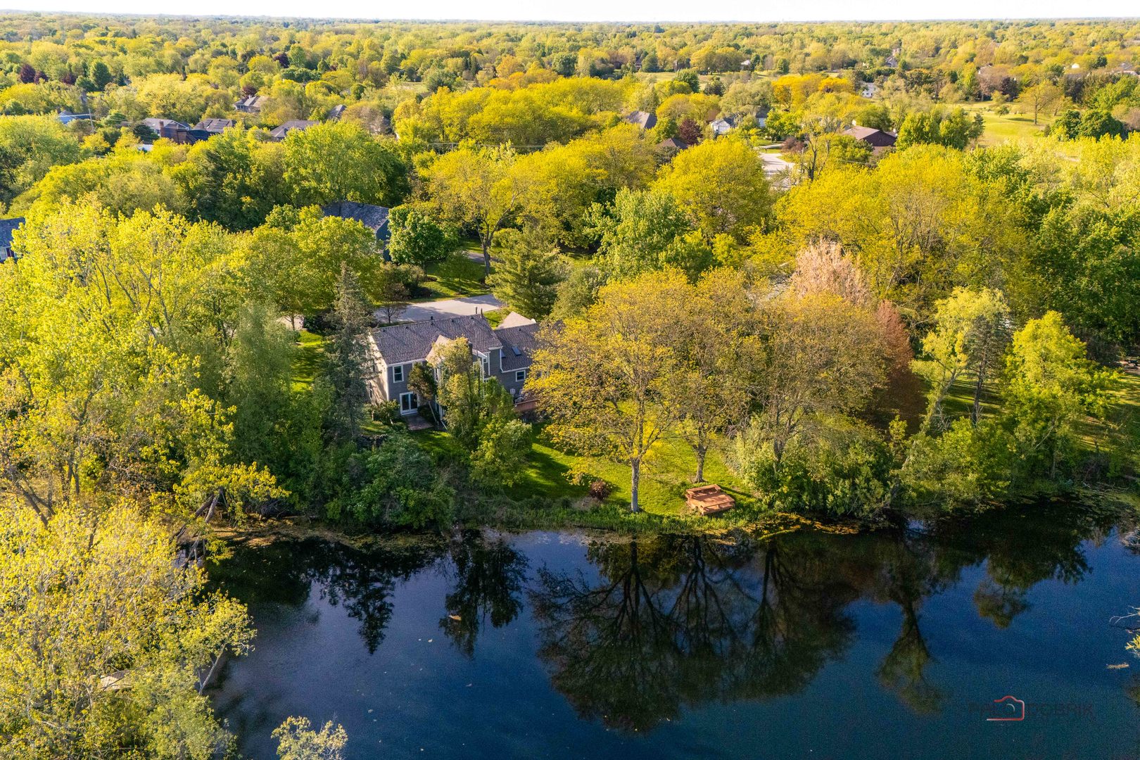 Homes for sale in Long Grove, IL | 5544 Oak Grove Dr, Long Grove, IL 60047 | MLS# 12655820