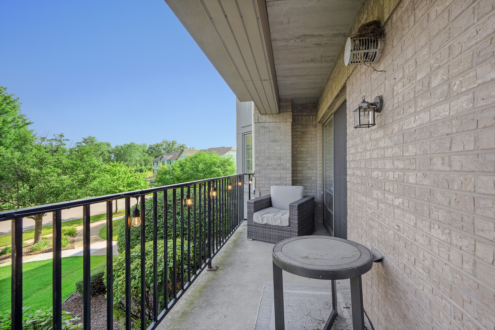 image of 8505 Woodward Ave, Woodridge, IL 60517