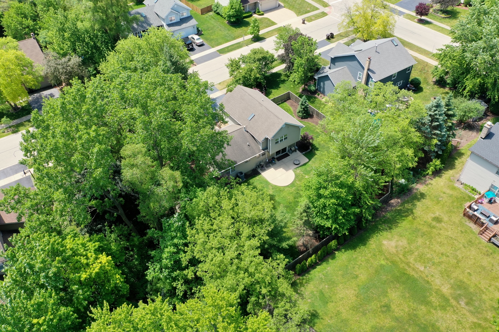 Homes for sale in Lake Zurich, IL | 464 Farm Bridge Rd, Lake Zurich, IL 60047 | MLS# 12656603