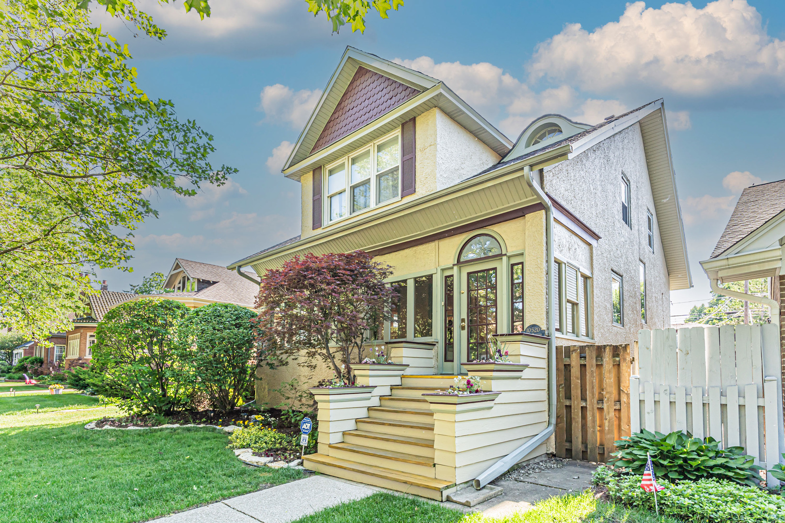 Homes for sale in Chicago, IL | 10520 S Hamilton Ave, Chicago, IL 60643 | MLS# 12656665
