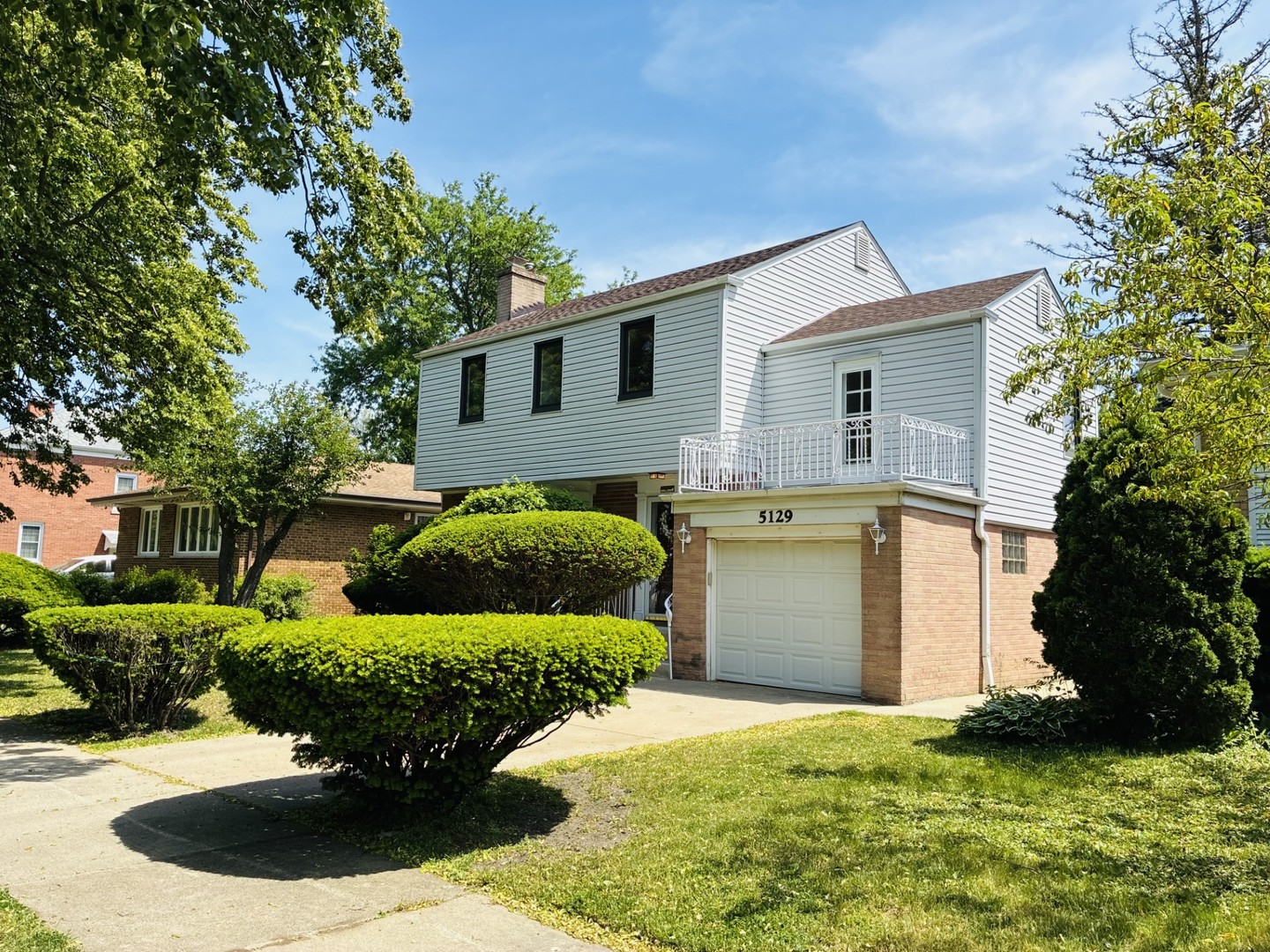 Homes for sale in Skokie, IL | 5129 Crain St, Skokie, IL 60077 | MLS# 12656931