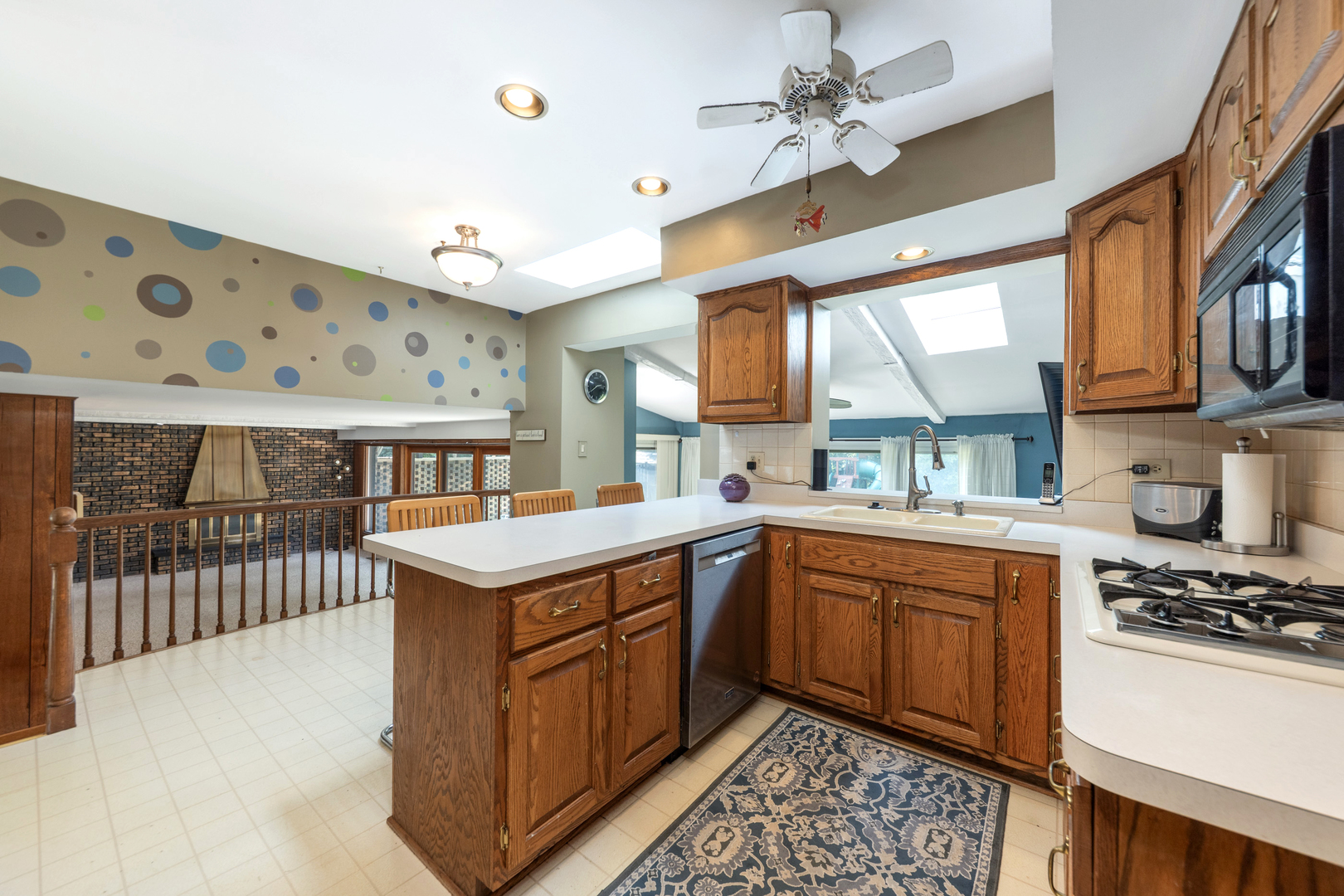 4th image of 232 Sherwood Dr, Wood Dale, IL 60191 | MLS# 12657012