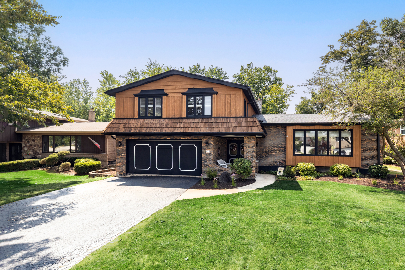 1st image of 232 Sherwood Dr, Wood Dale, IL 60191 | MLS# 12657012