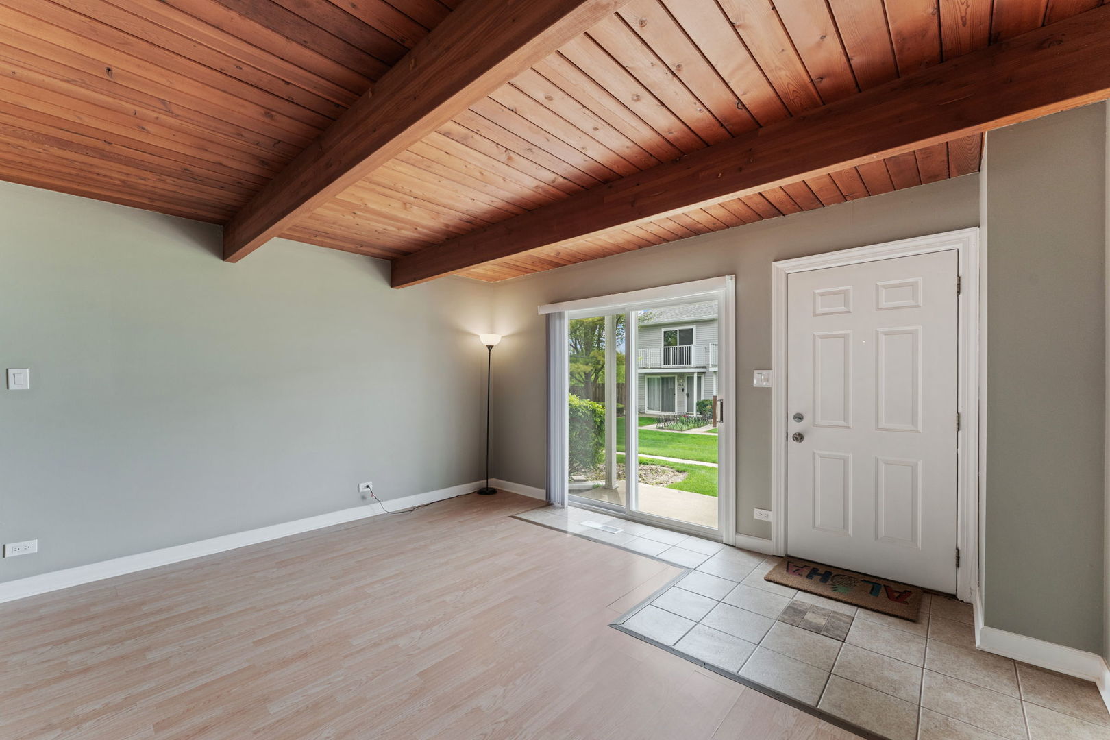 Homes for sale in Round Lake Beach, IL | 485 Meadow Green Ln, Round Lake Beach, IL 60073 | MLS# 12657045