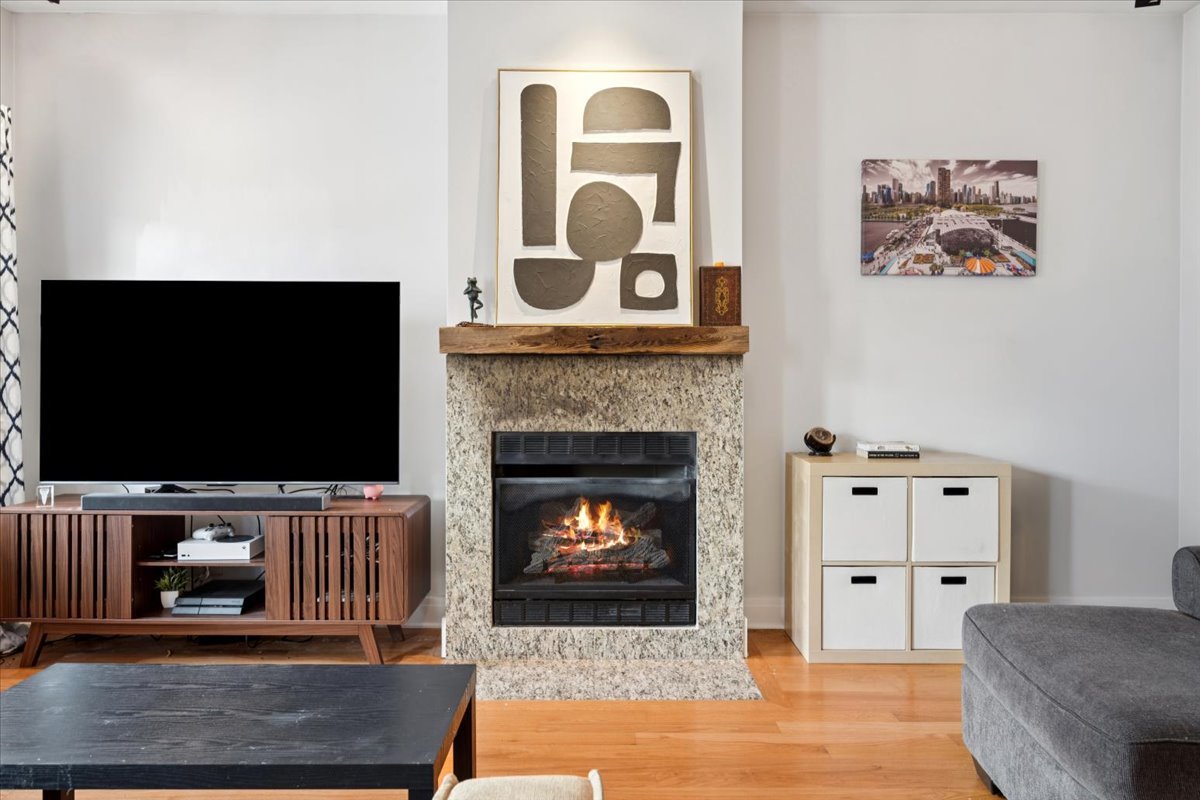 Homes for sale in Chicago, IL | 1909 W North Ave #2, Chicago, IL 60622 | MLS# 12657313