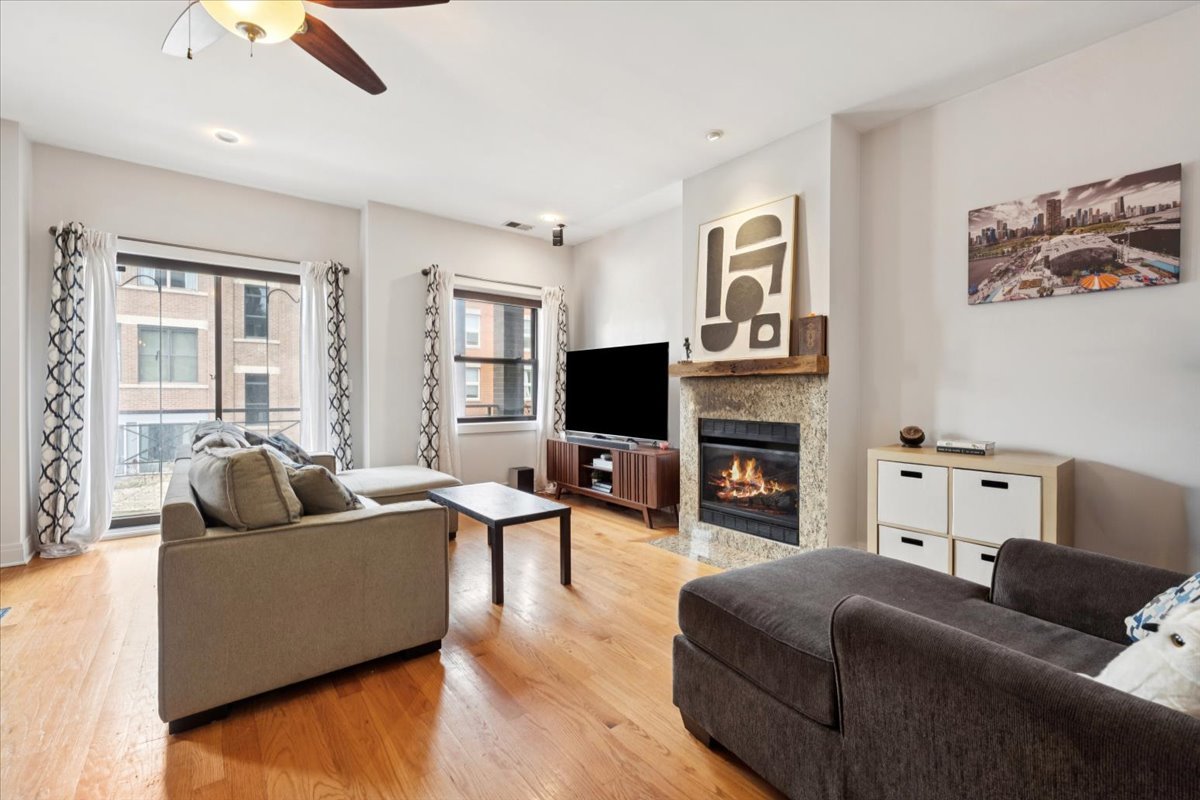 Homes for sale in Chicago, IL | 1909 W North Ave #2, Chicago, IL 60622 | MLS# 12657313