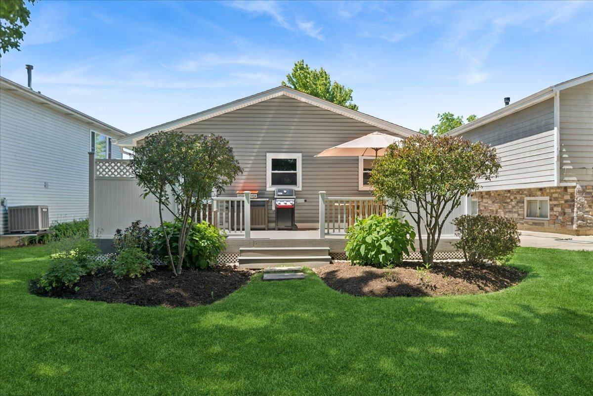 Homes for sale in Round Lake, IL | 313 Maple Ln, Round Lake, IL 60073 | MLS# 12657317