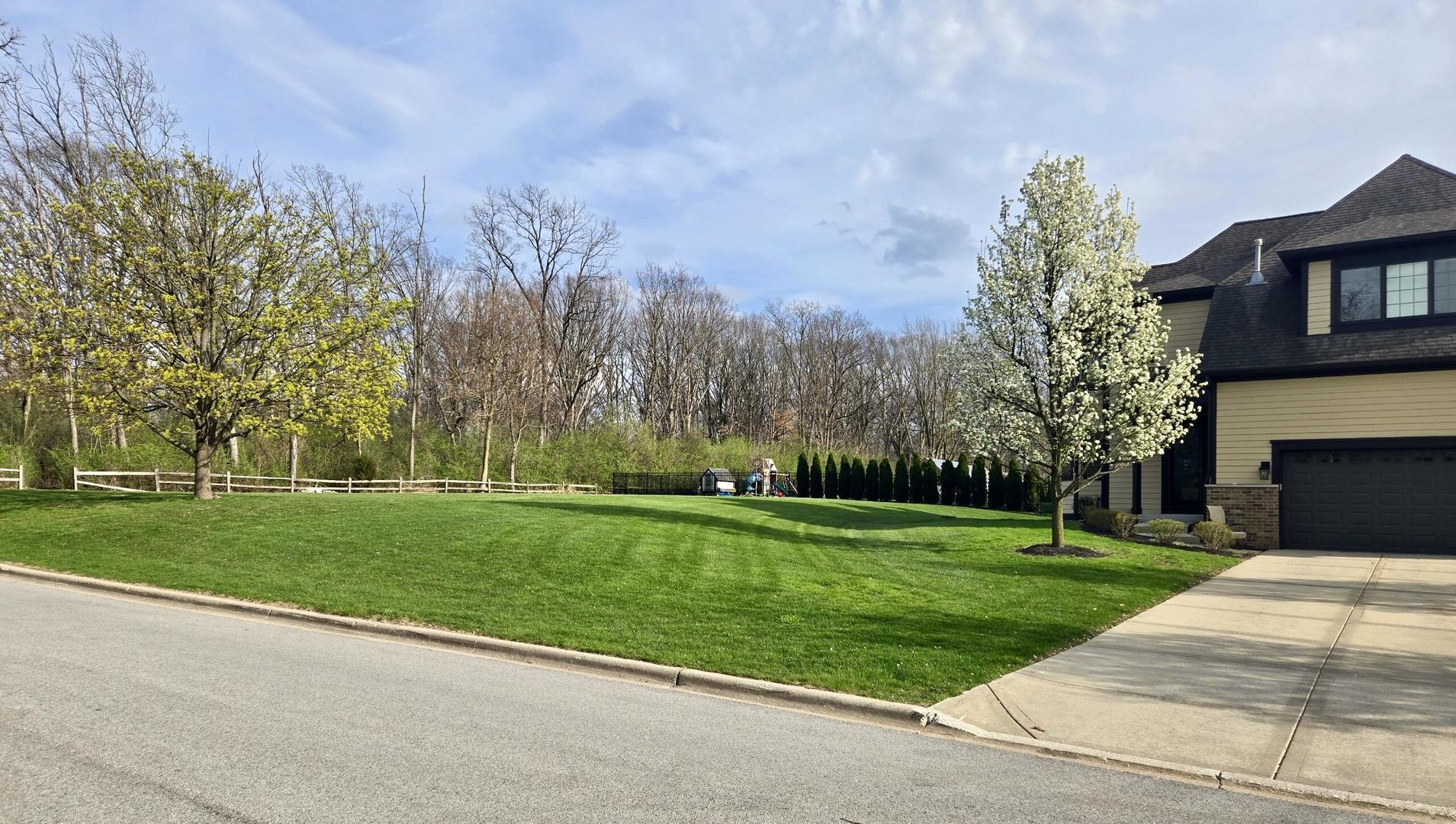 Homes for sale in Countryside, IL | 6701 Sunset Ave, Countryside, IL 60525 | MLS# 12657372
