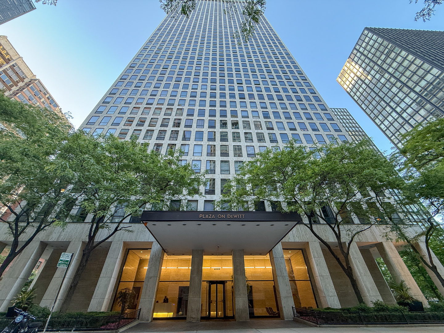Homes for sale in Chicago, IL | 260 E Chestnut St, Chicago, IL 60611