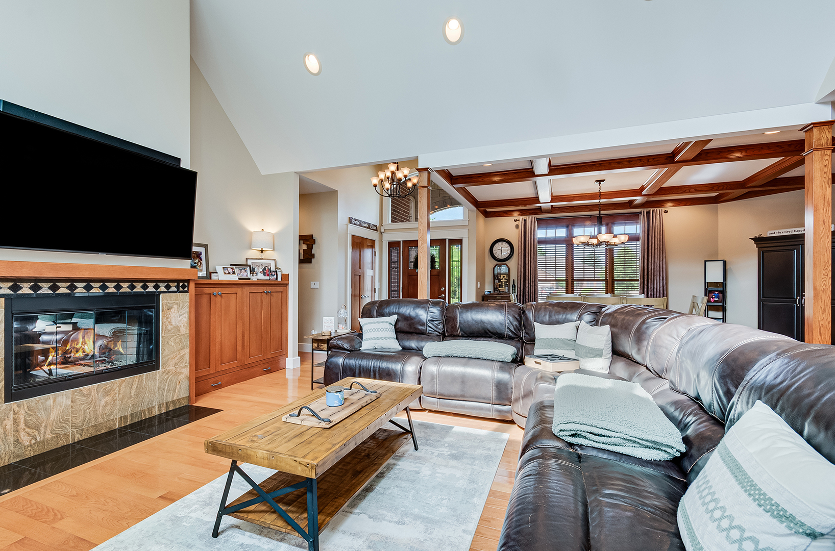 Homes for sale in Shorewood, IL | 514 Rollingwood Dr, Shorewood, IL 60404 | MLS# 12657543