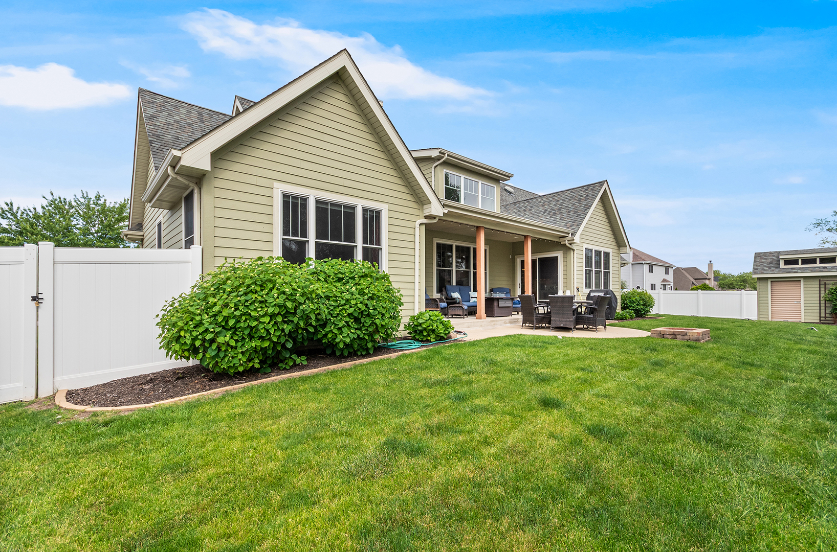 Homes for sale in Shorewood, IL | 514 Rollingwood Dr, Shorewood, IL 60404 | MLS# 12657543