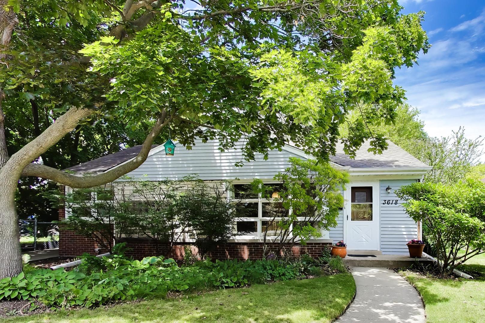 Homes for sale in Evanston, IL | 3618 Church St, Evanston, IL 60203 | MLS# 12657573