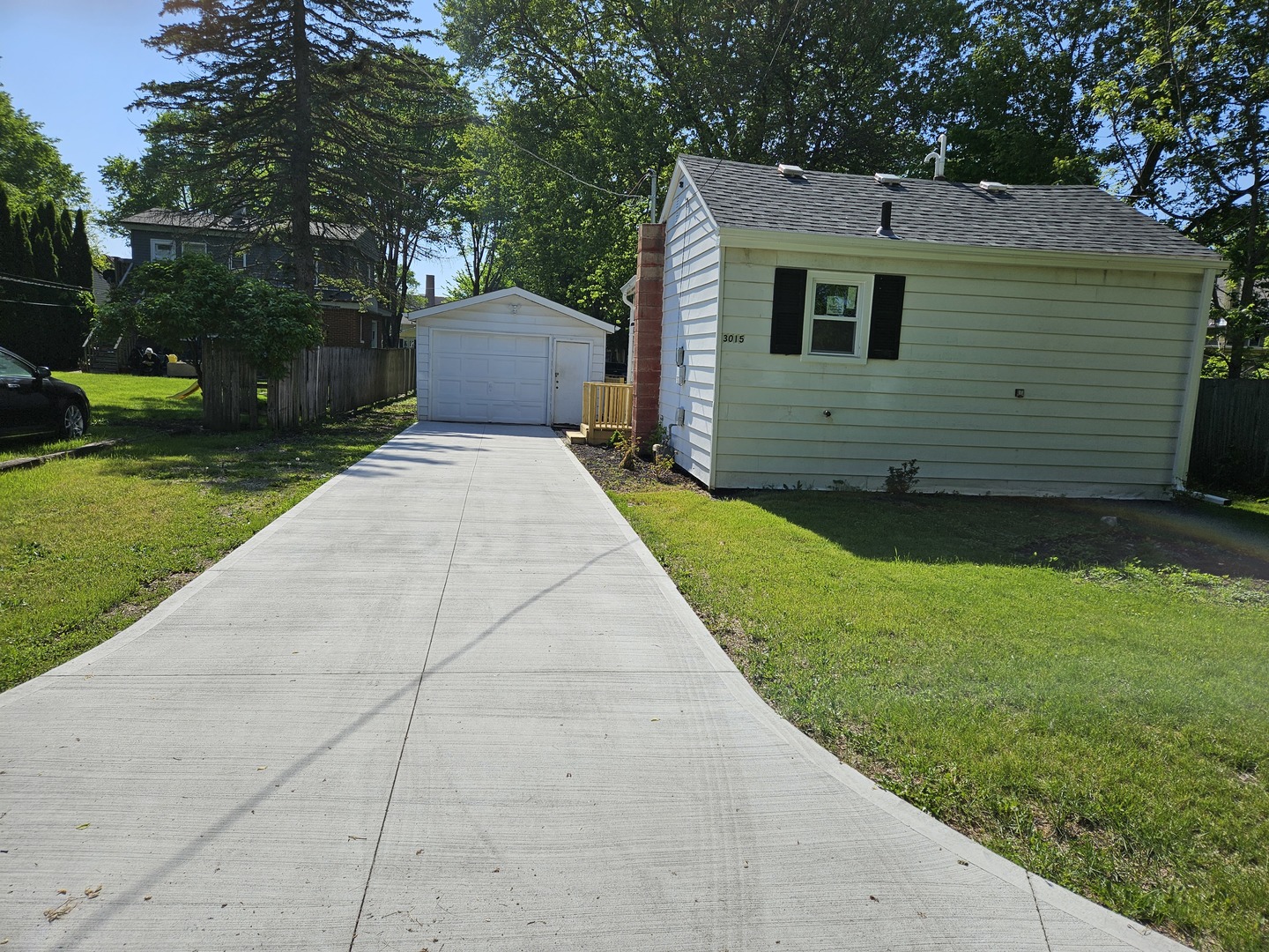 Homes for sale in Zion, IL | 3015 Ezekiel Ave, Zion, IL 60099 | MLS# 12657590
