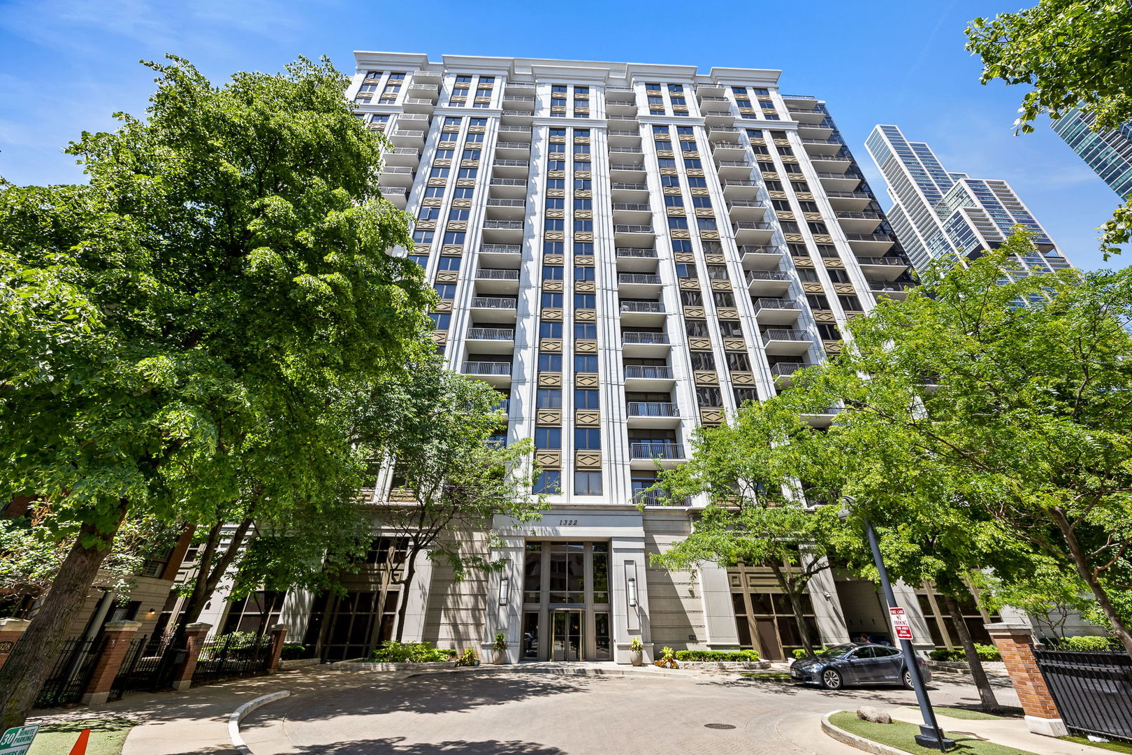 Homes for sale in Chicago, IL | 1322 S Prairie Ave #804, Chicago, IL 60605 | MLS# 12657618