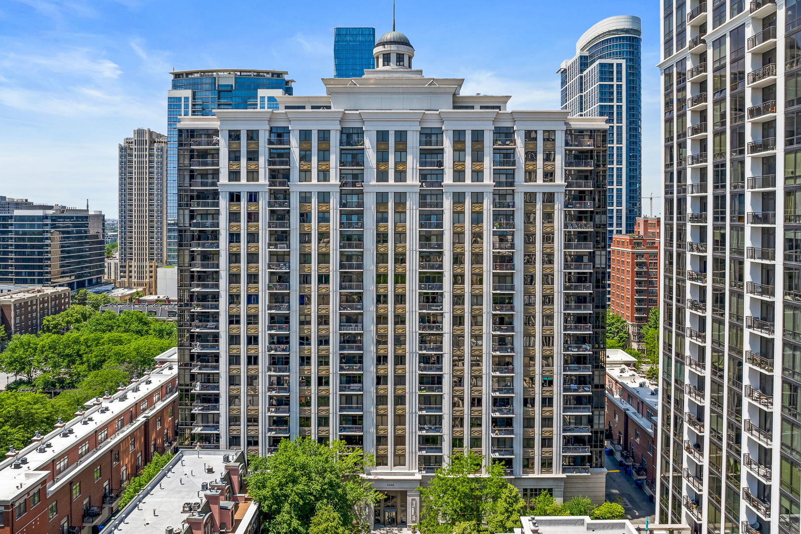 Homes for sale in Chicago, IL | 1322 S Prairie Ave #804, Chicago, IL 60605 | MLS# 12657618