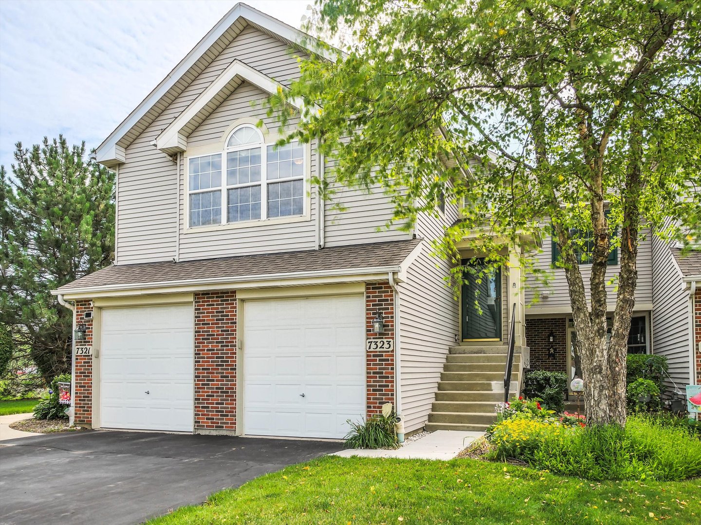 1st image of 7323 Grandview Ct #7323, Carpentersville, IL 60110 | MLS# 12657664