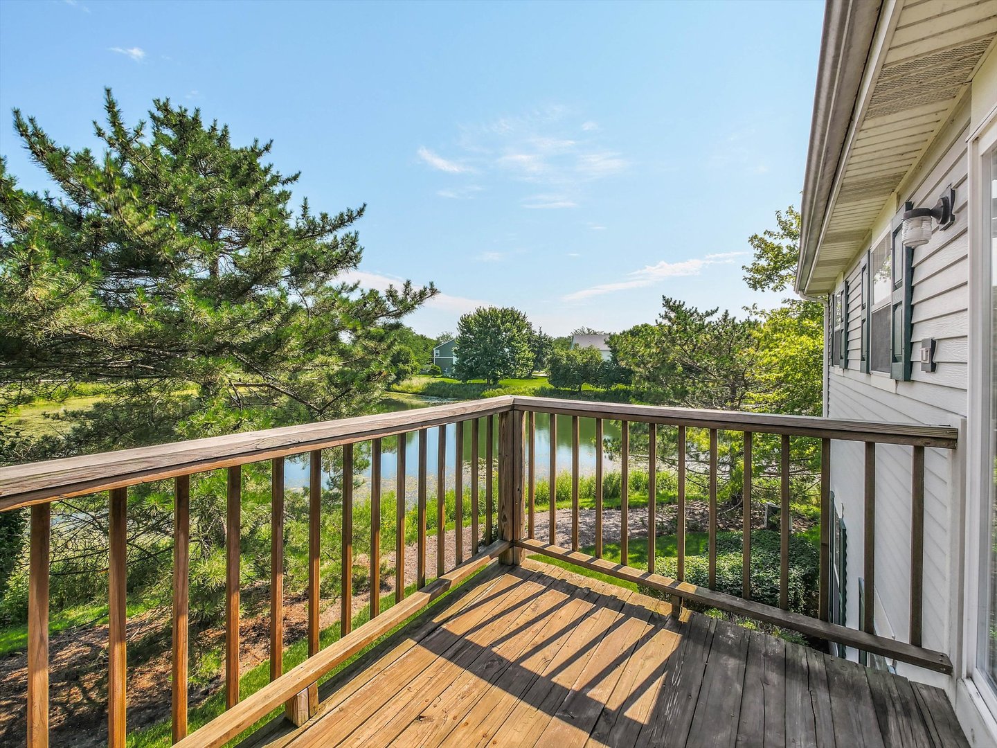 5th image of 7323 Grandview Ct, Carpentersville, IL 60110