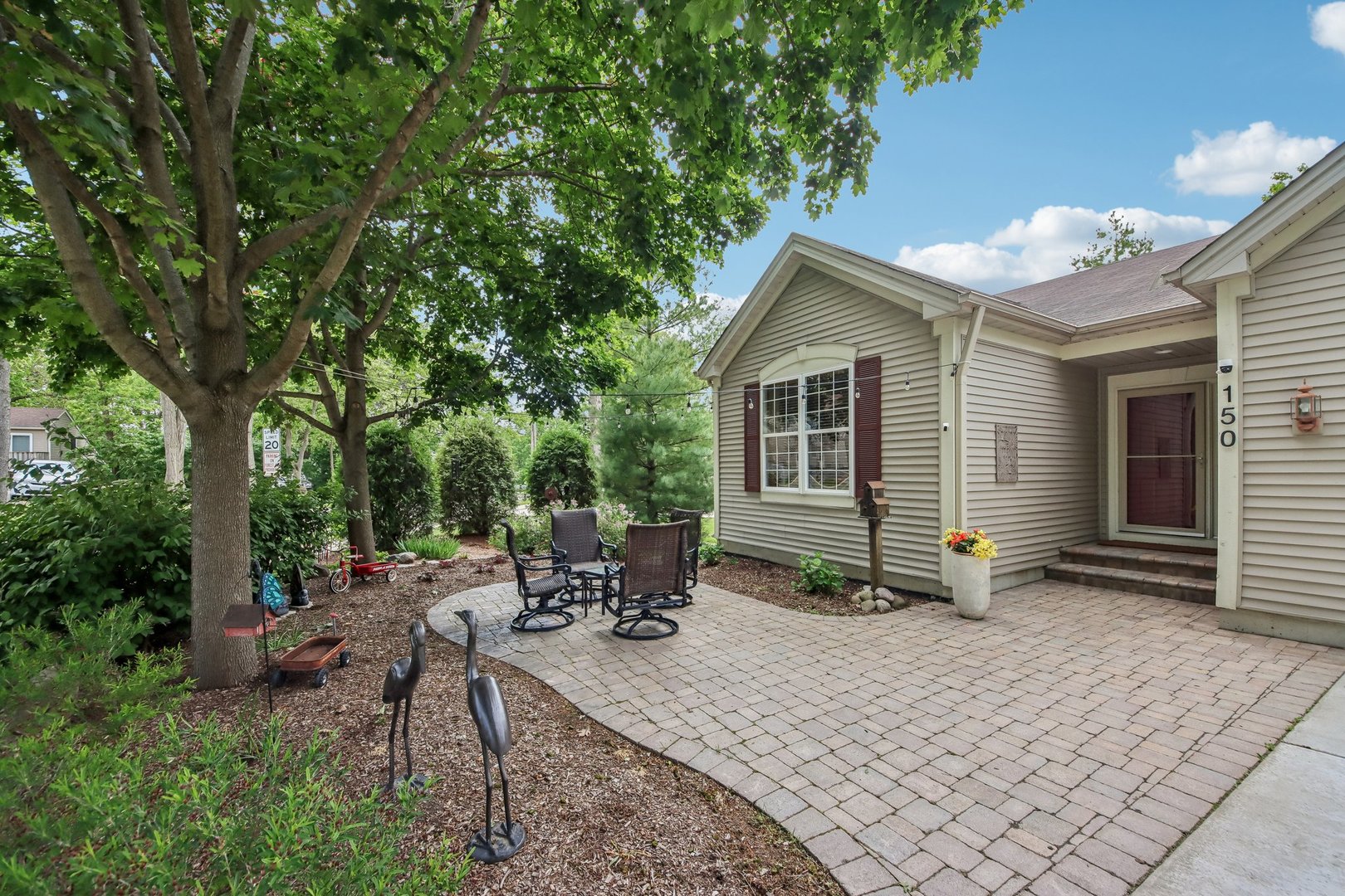 Homes for sale in Fox Lake, IL | 150 Forest Ave, Fox Lake, IL 60020 | MLS# 12657809