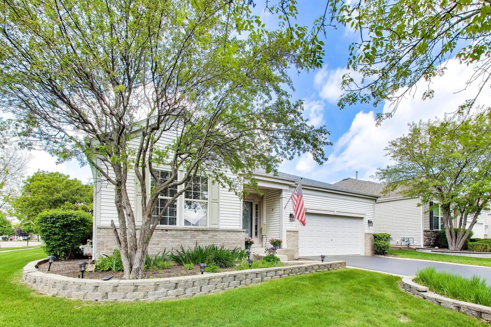 Homes for sale in West Dundee, IL | 2660 Chesire Ct, West Dundee, IL 60118 | MLS# 12657901