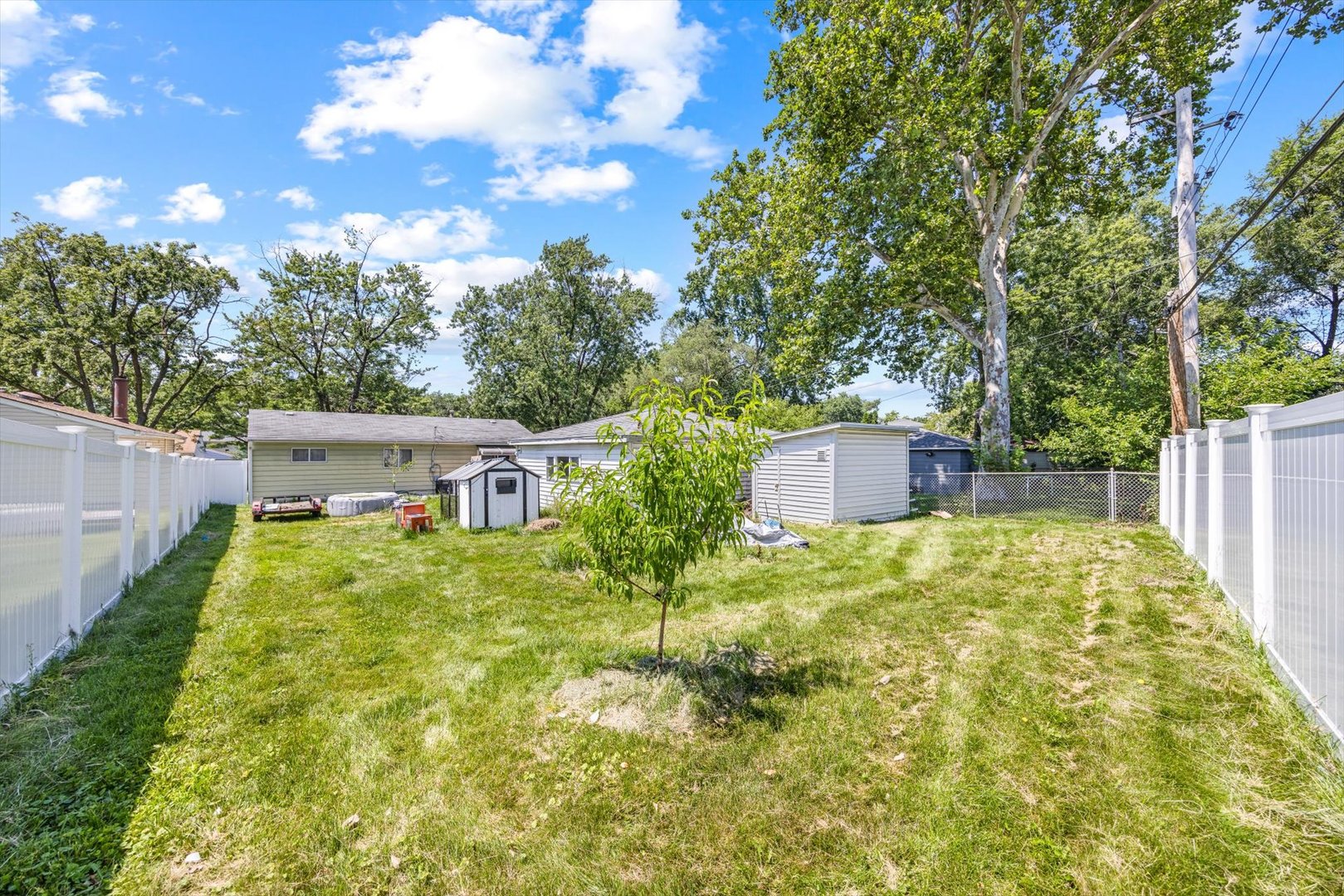 9th image of 1629 Charles Dr, Glendale Heights, IL 60139 | MLS# 12658217