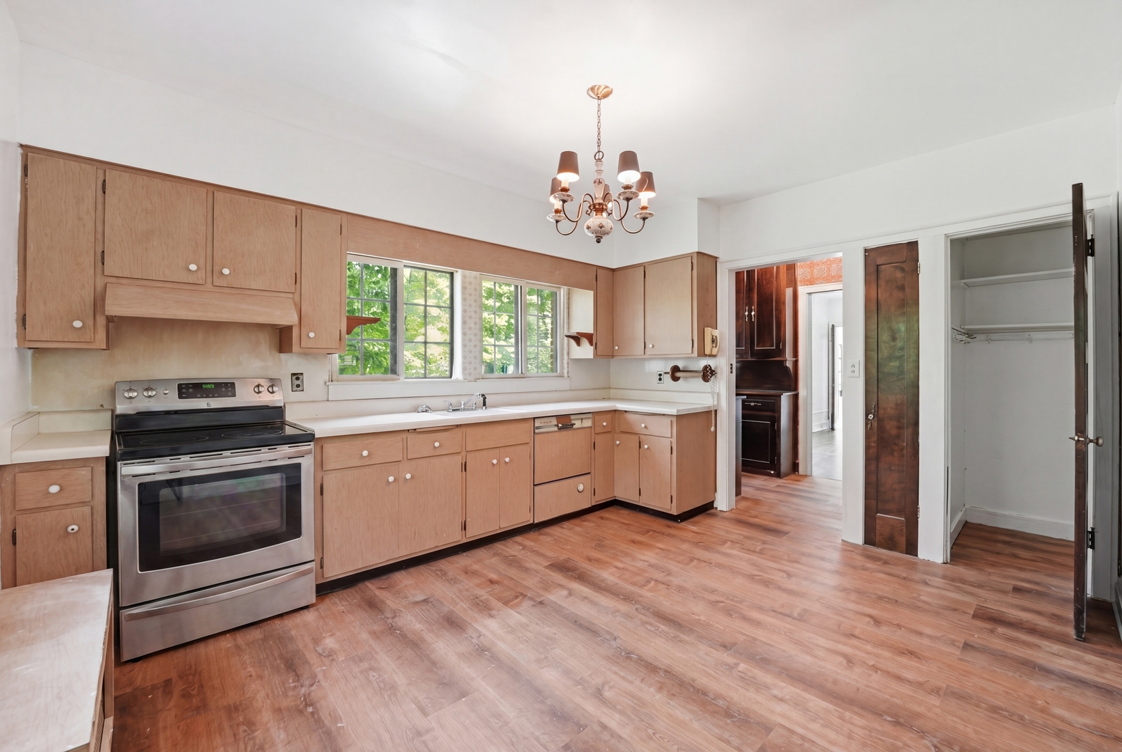 Homes for sale in Highland Park, IL | 3107 Dato Ave, Highland Park, IL 60035 | MLS# 12658312
