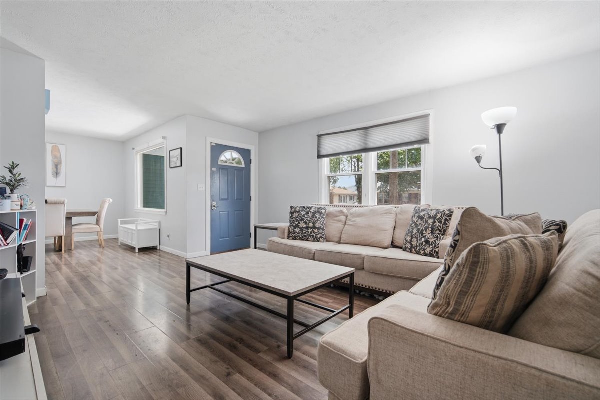 Homes for sale in Bloomington, IL | 1824 E Lafayette St, Bloomington, IL 61701 | MLS# 12658372