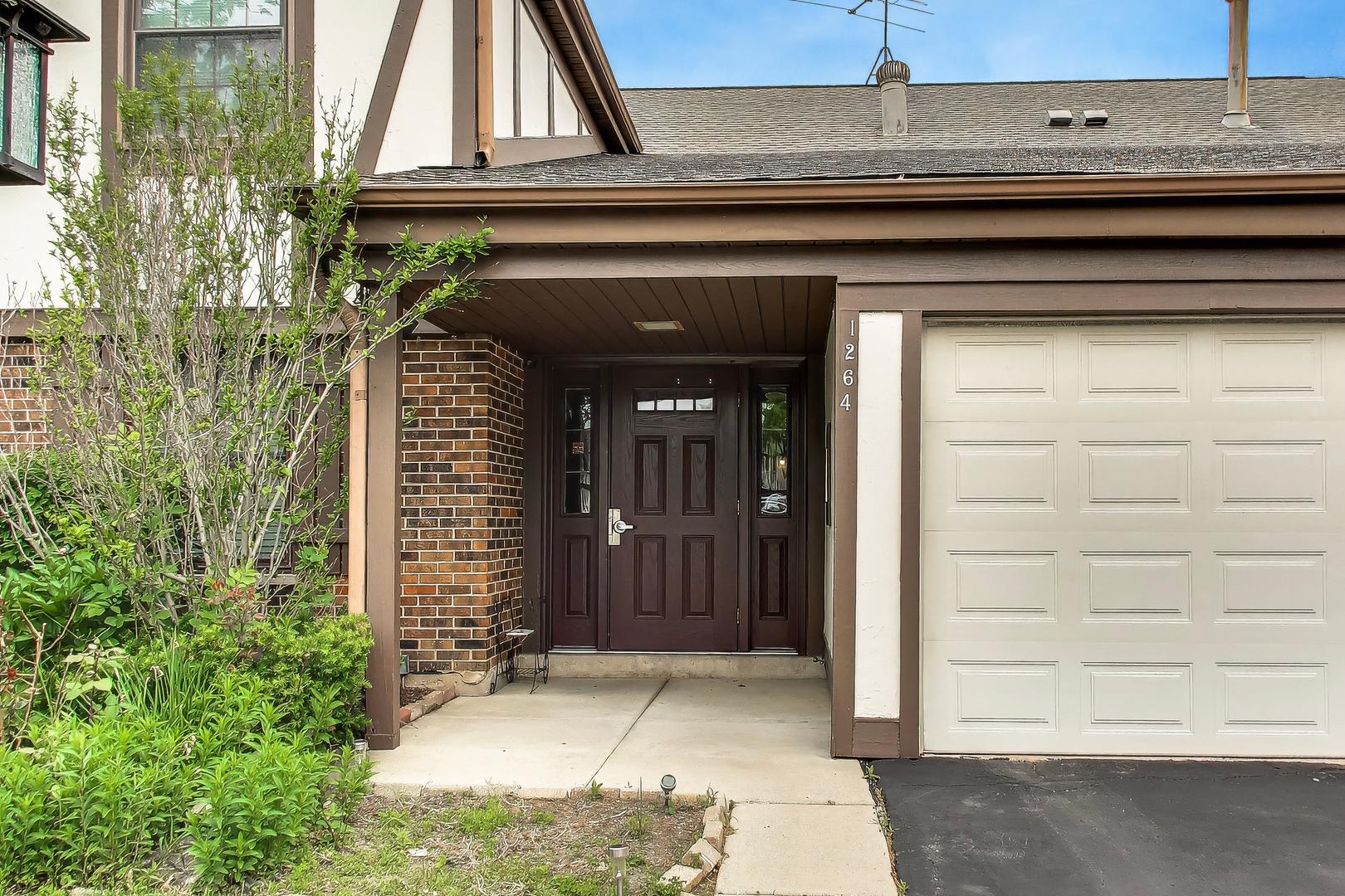Homes for sale in Schaumburg, IL | 1264 Williamsburg Dr #D1, Schaumburg, IL 60193 | MLS# 12658385