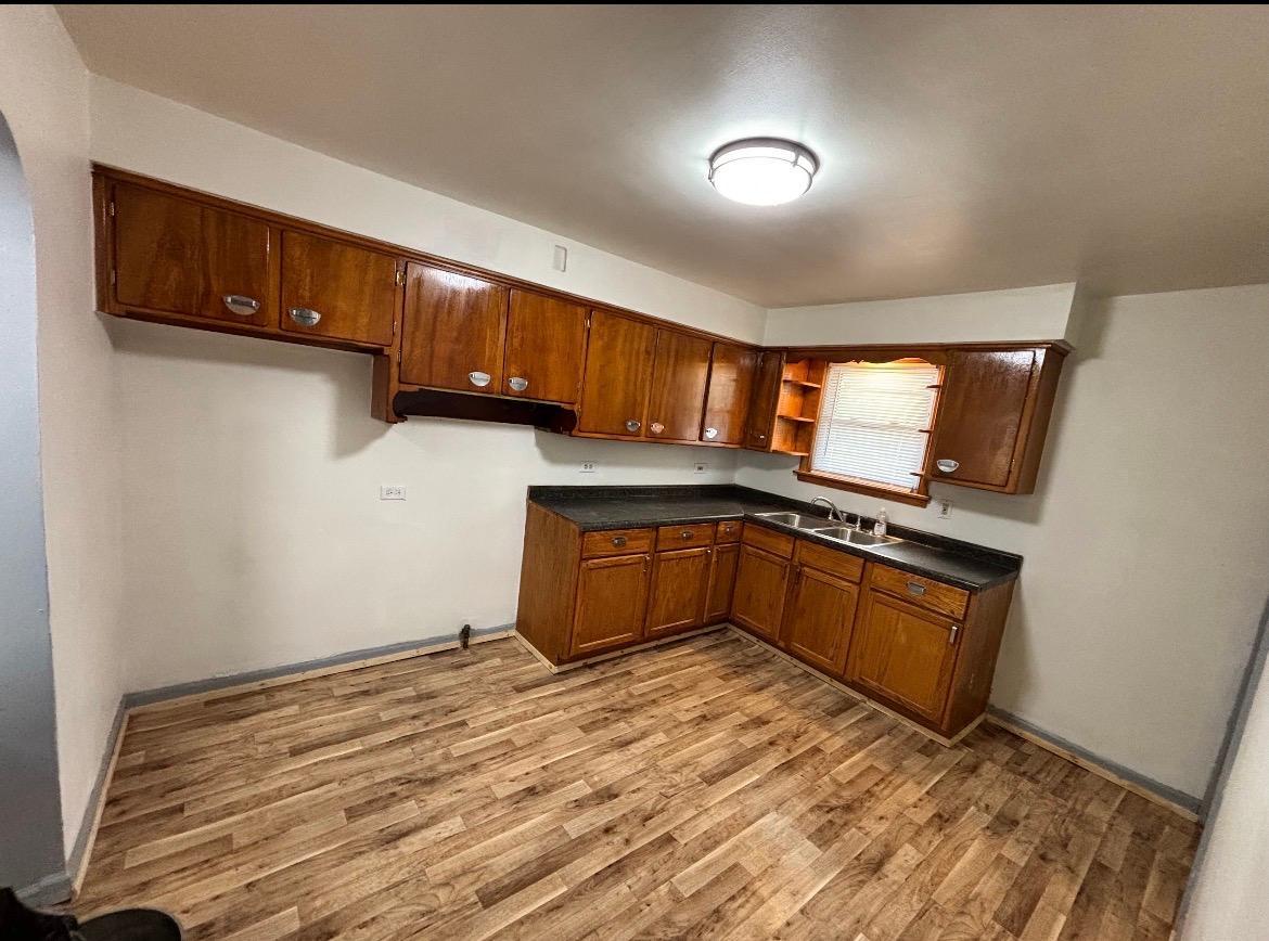 4th image of 353 E 146Th St, Harvey, IL 60426 | MLS# 12658752