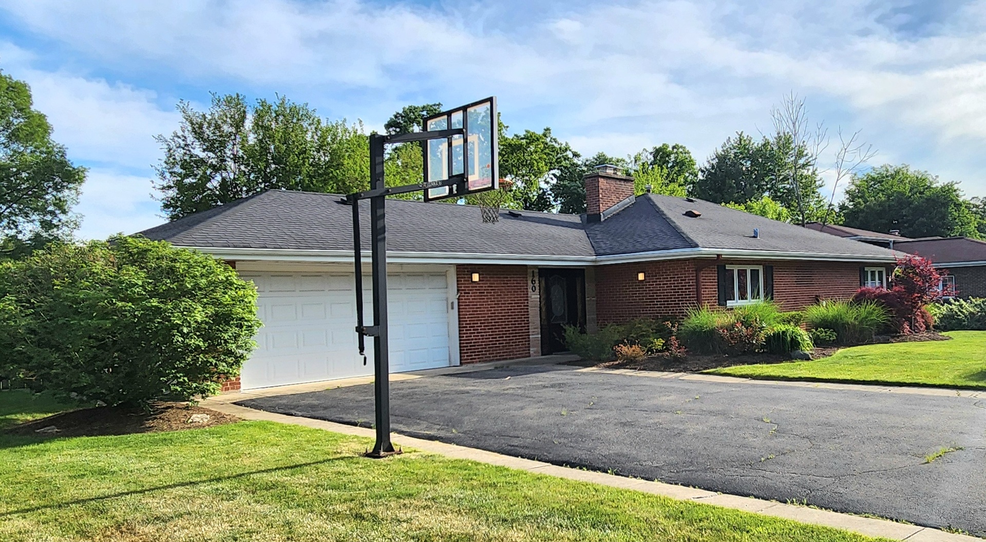 Homes for sale in Wood Dale, IL | 160 S Spring Oaks Dr, Wood Dale, IL 60191 | MLS# 12659017