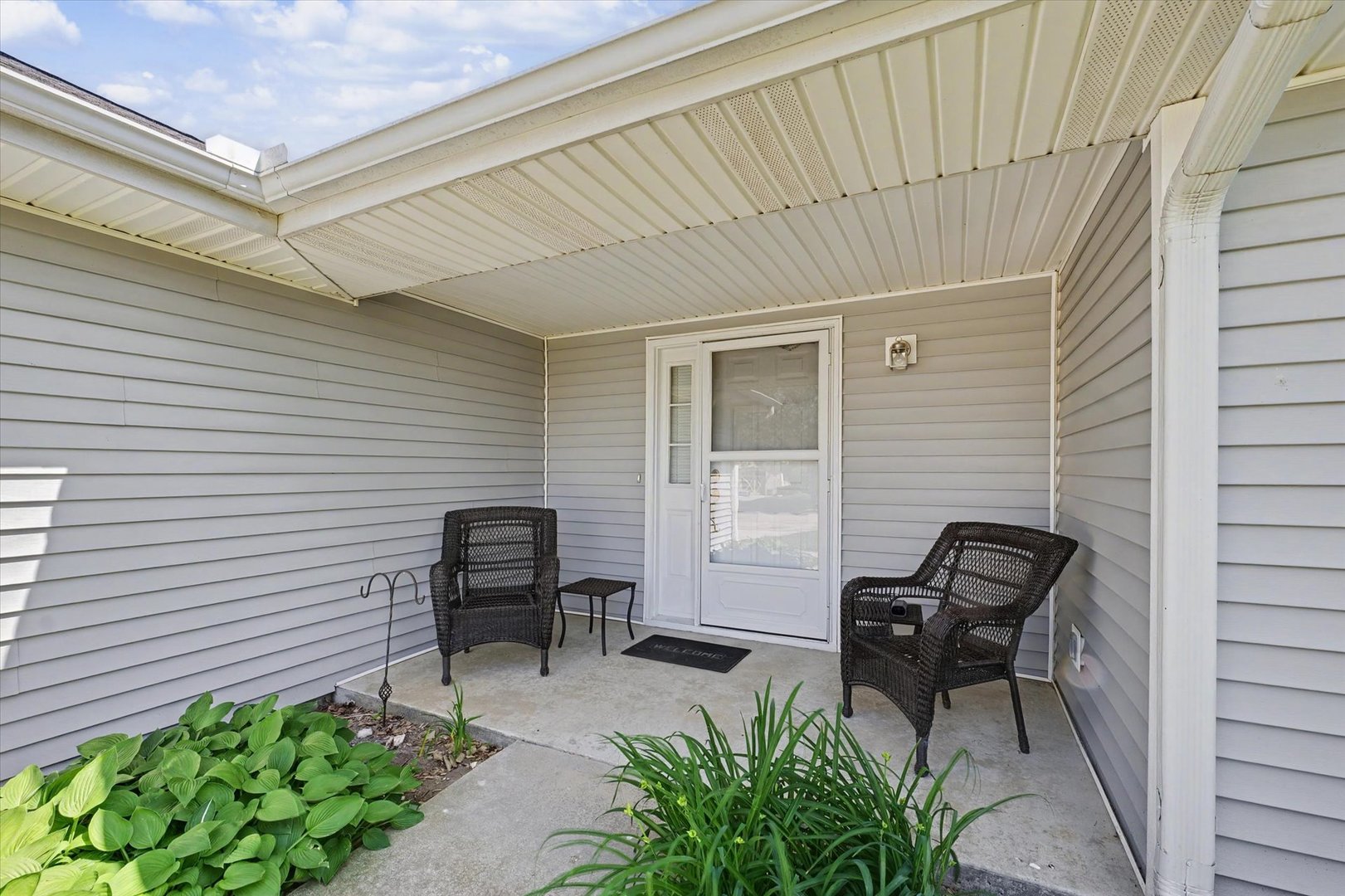 Homes for sale in St. Joseph, IL | 1507 E Grand Ave, St. Joseph, IL 61873 | MLS# 12659111