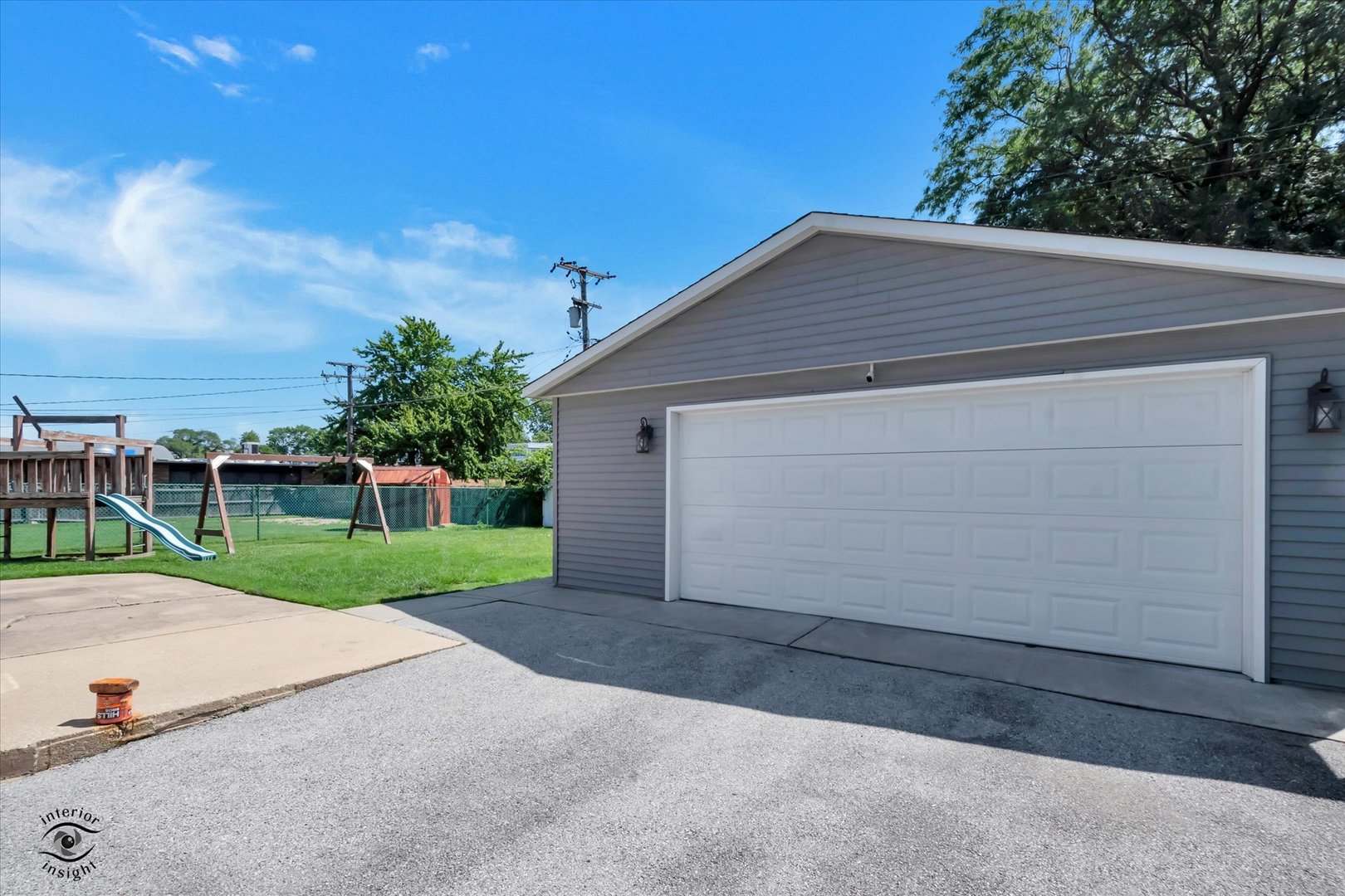 Homes for sale in Chicago Ridge, IL | 10849 Moody Ave, Chicago Ridge, IL 60415 | MLS# 12659235
