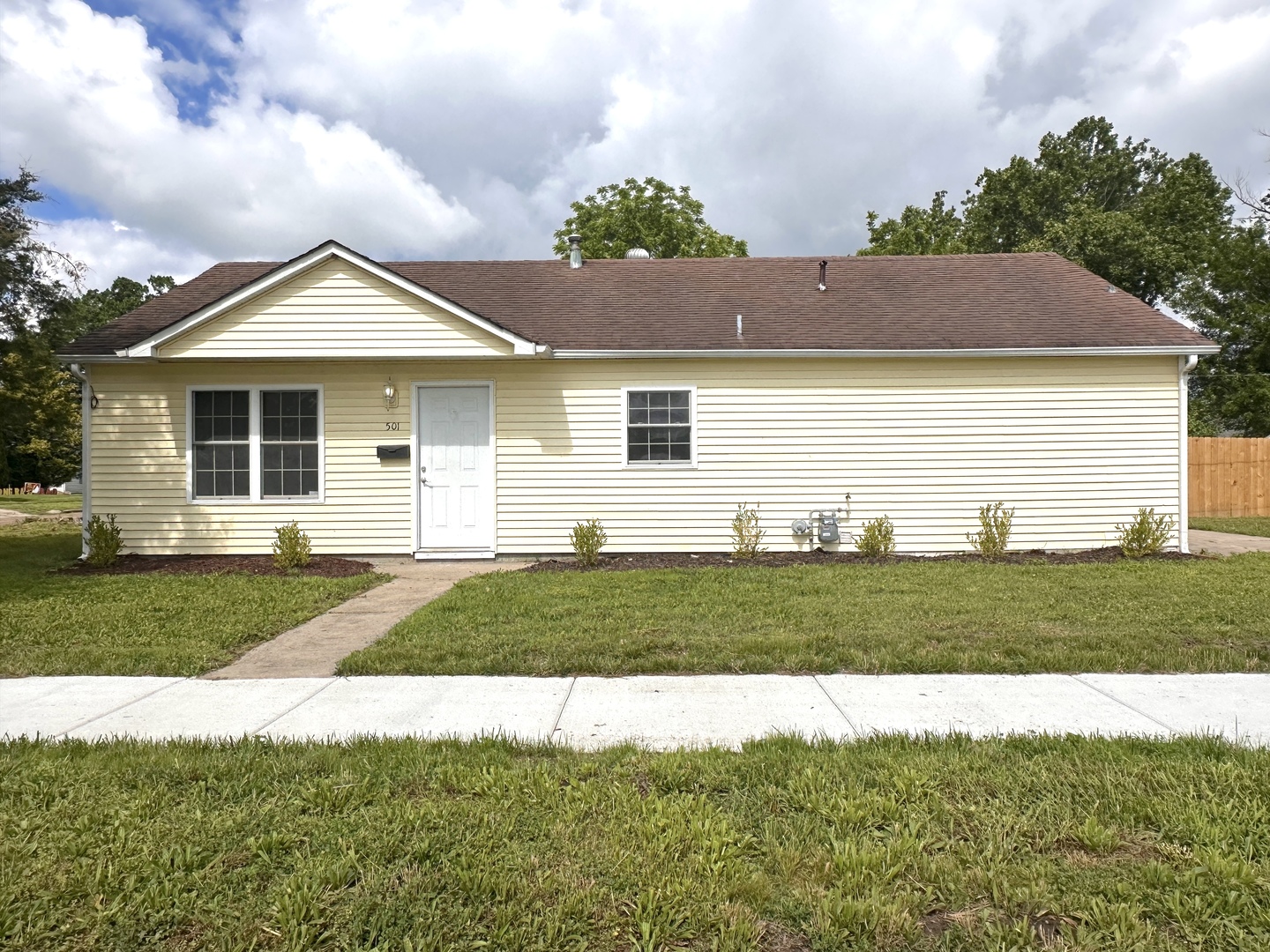 Homes for sale in Murphysboro, IL | 501 N 19th St, Murphysboro, IL 62966 | MLS# 12659341