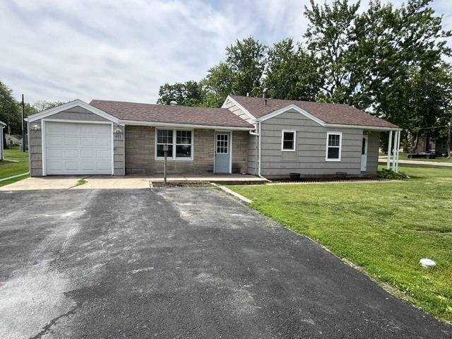 Homes for sale in Kewanee, IL | 401 E College St, Kewanee, IL 61443 | MLS# 12659545