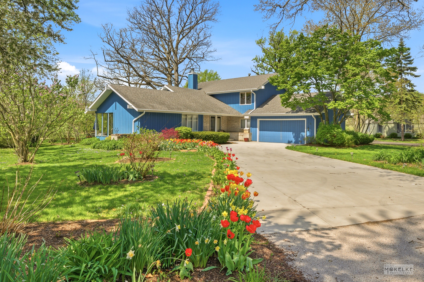 Homes for sale in Sugar Grove, IL | 3s830 Thornapple Tree Rd, Sugar Grove, IL 60554 | MLS# 12659613