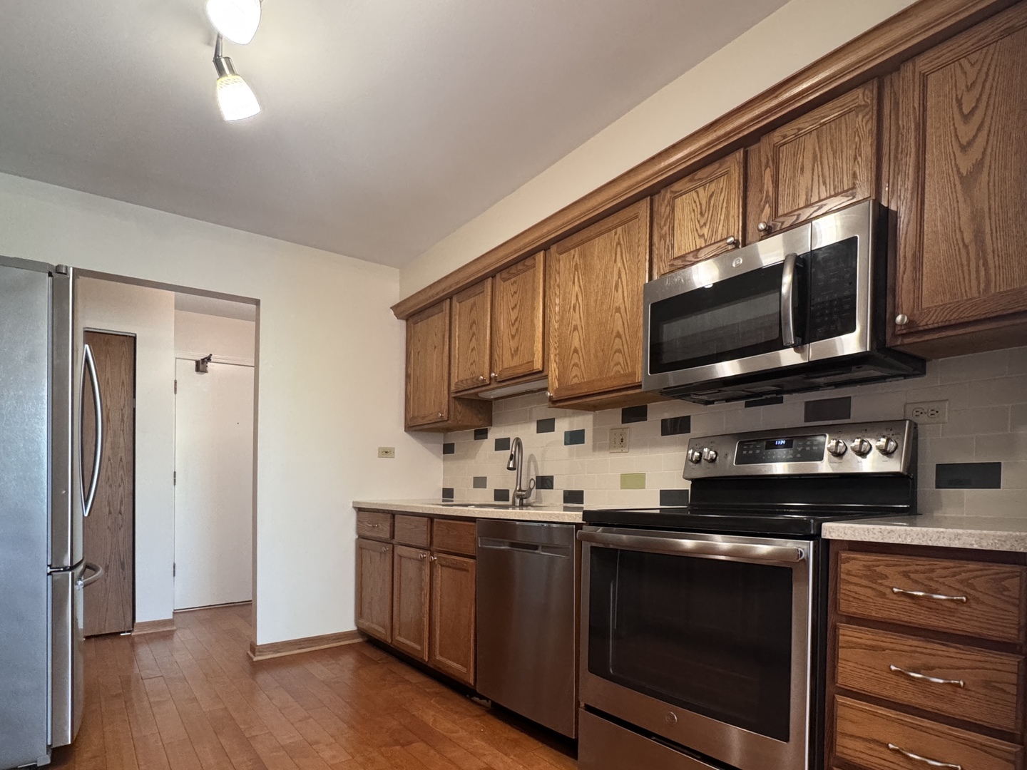 Homes for sale in Glen Ellyn, IL | 440 Raintree Ct #3G, Glen Ellyn, IL 60137 | MLS# 12659710