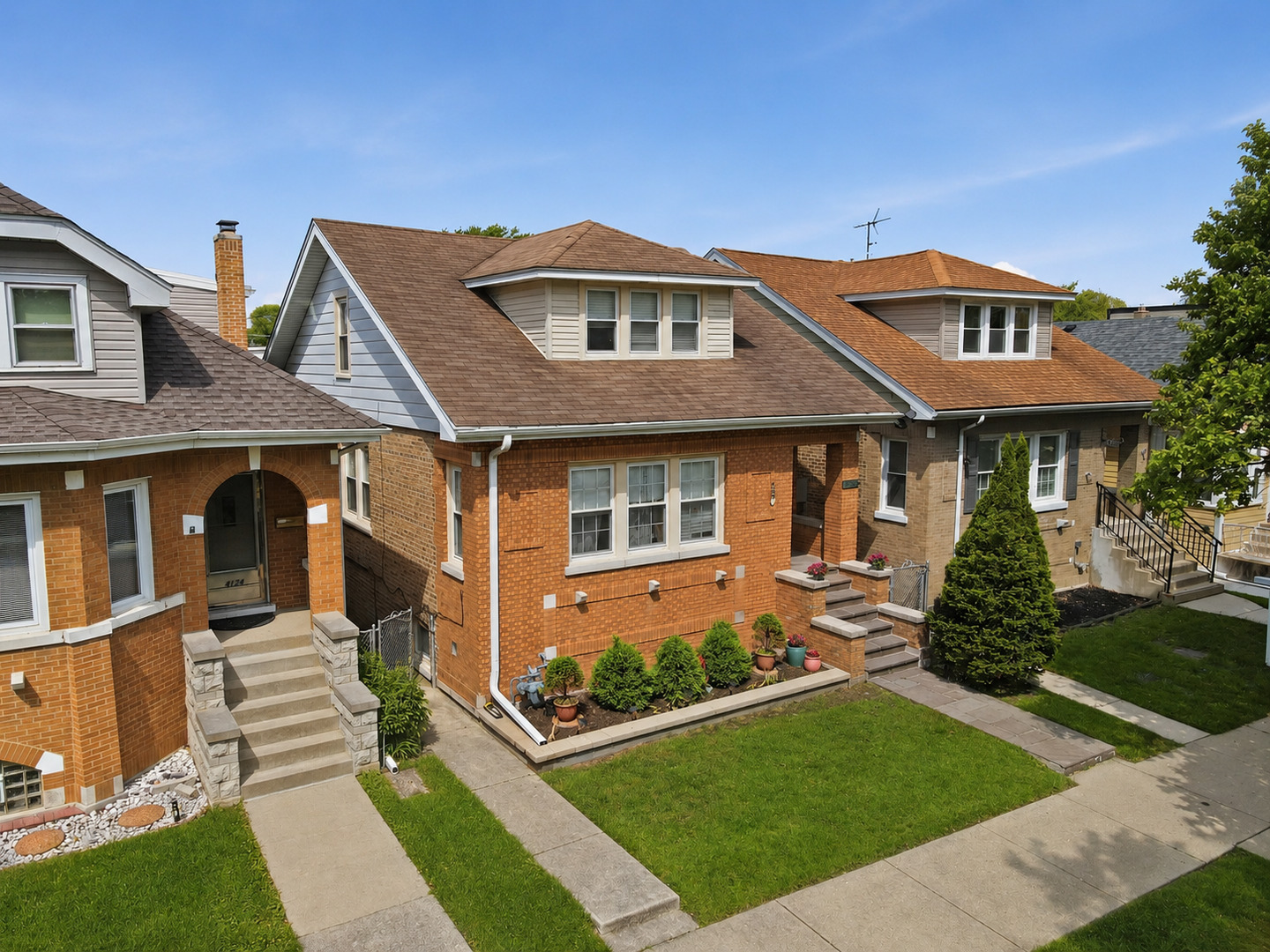 Homes for sale in Norridge, IL | 4128 N Ottawa Ave, Norridge, IL 60706 | MLS# 12659850