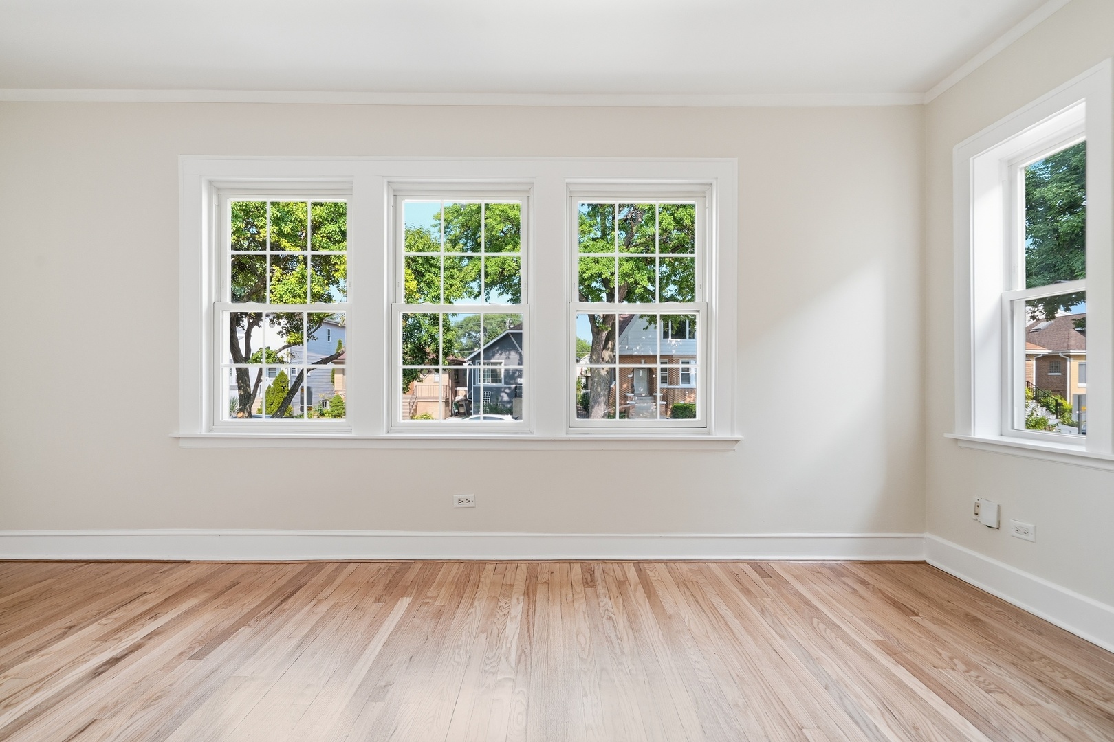 Homes for sale in Norridge, IL | 4128 N Ottawa Ave, Norridge, IL 60706 | MLS# 12659850