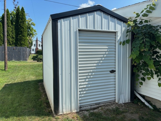 Homes for sale in Kewanee, IL | 628 E Division St, Kewanee, IL 61443 | MLS# 12659938