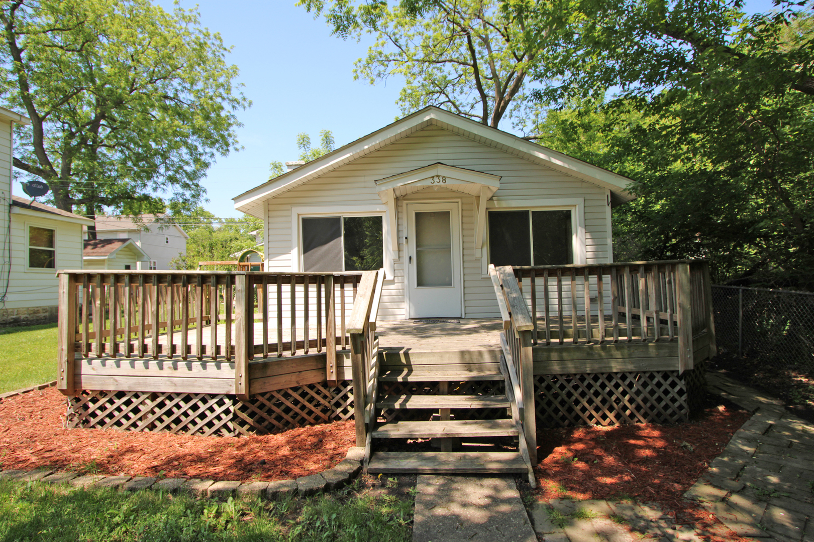 Homes for sale in Round Lake Beach, IL | 338 E Lakeview Ave, Round Lake Beach, IL 60073 | MLS# 12659983