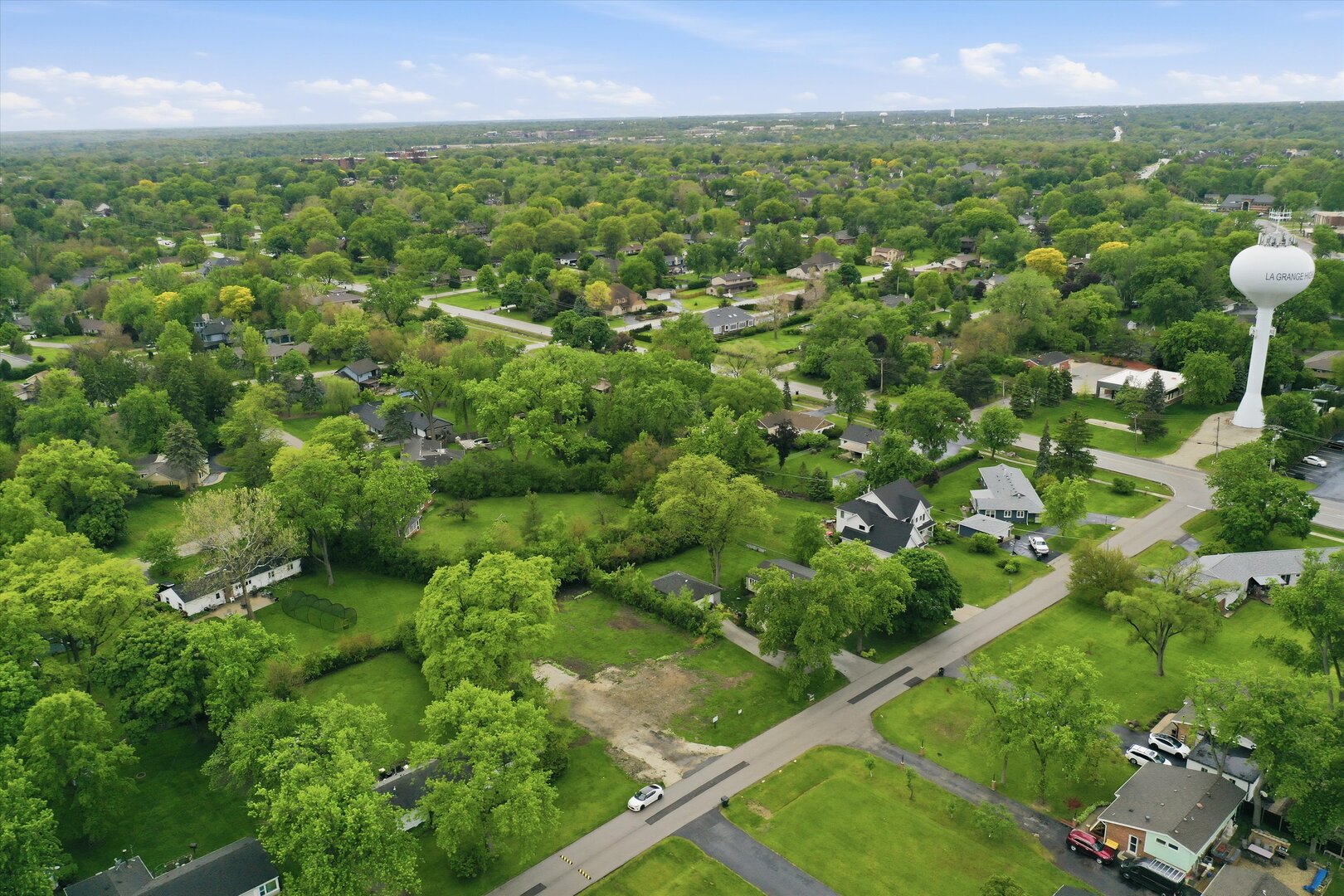 Homes for sale in La Grange Highlands, IL | 1333 W 59th St, La Grange Highlands, IL 60525 | MLS# 12660086